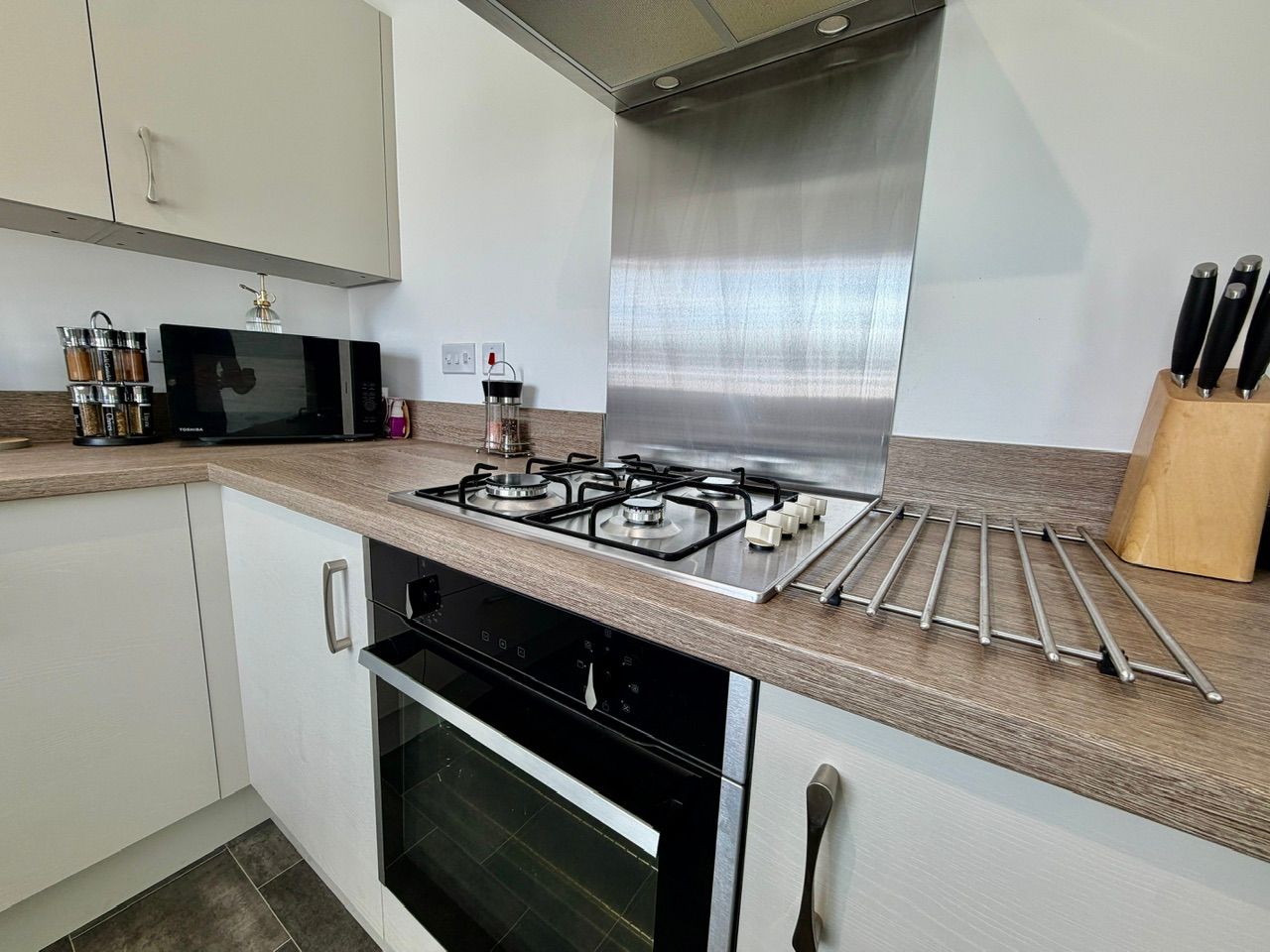 Semi Detached House in Blackwood 3