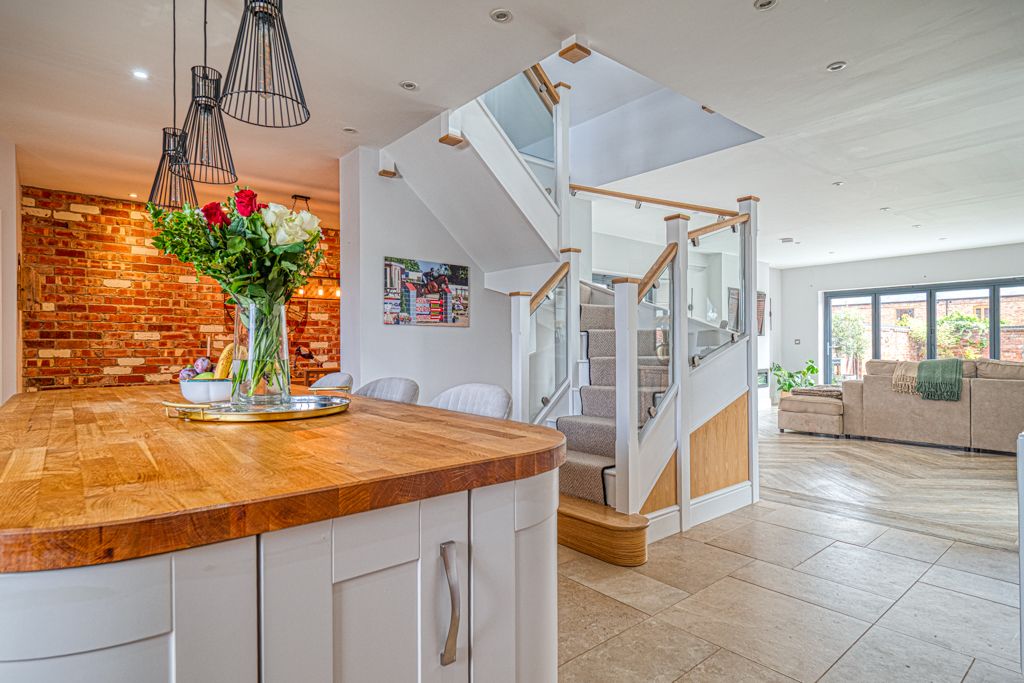 Detached House for sale in Nottingham, Bowmaker Barn, Aldercar Lane, Langley Mill, Nottingham, NG16 4HJ