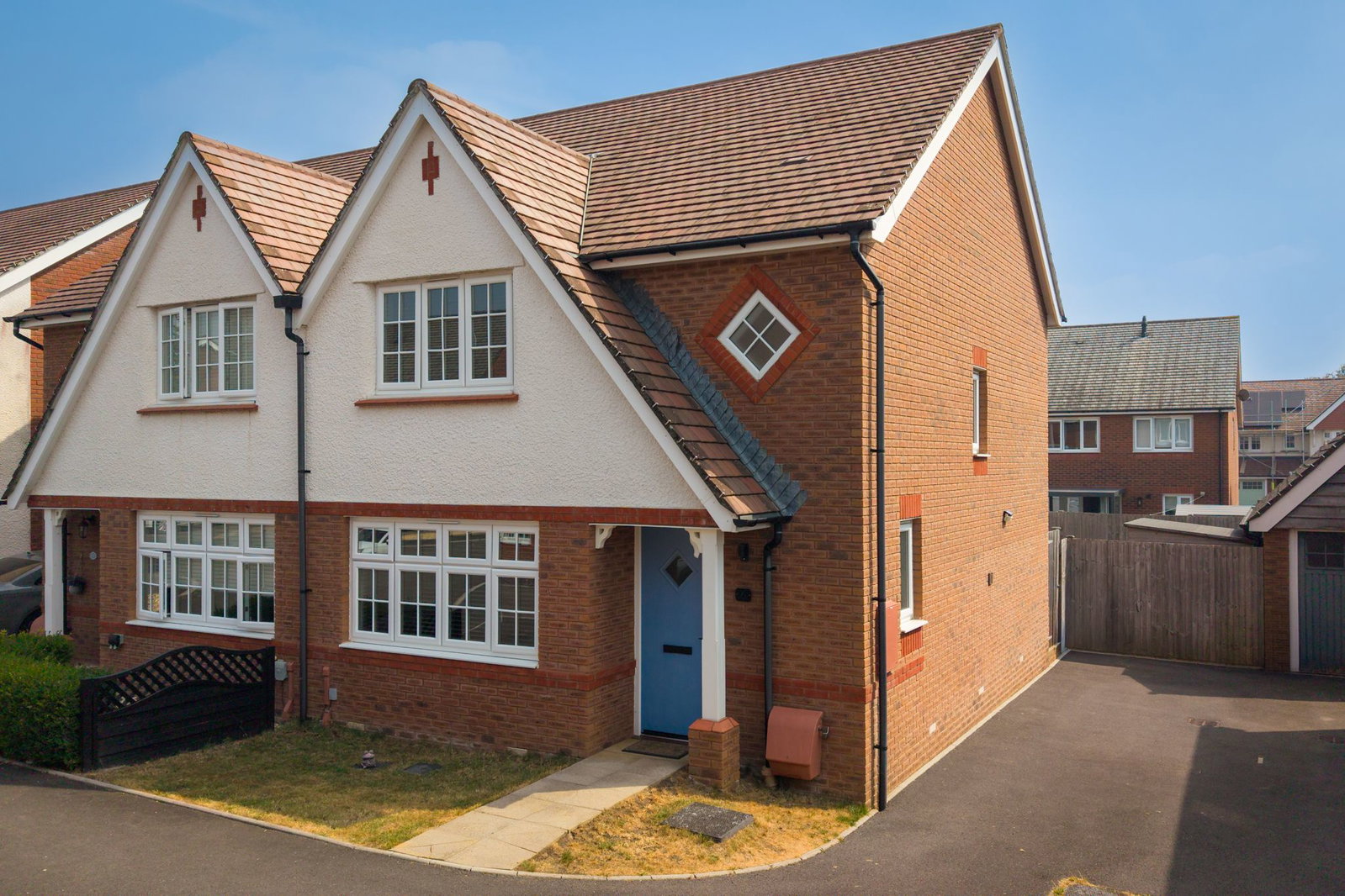Semi Detached House in Treharris