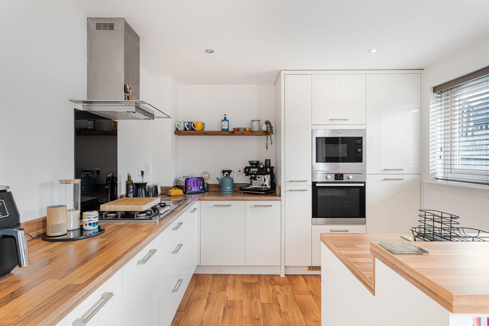 Semi Detached House for sale in Treharris, Ivy Close, Treharris.
