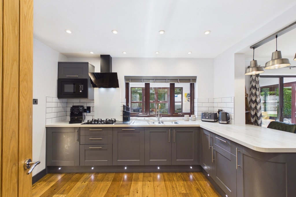 Detached House for sale in Lincoln, 4 Manor Court, Nettleham, Lincoln, LN2 2XQ, 1242 m²