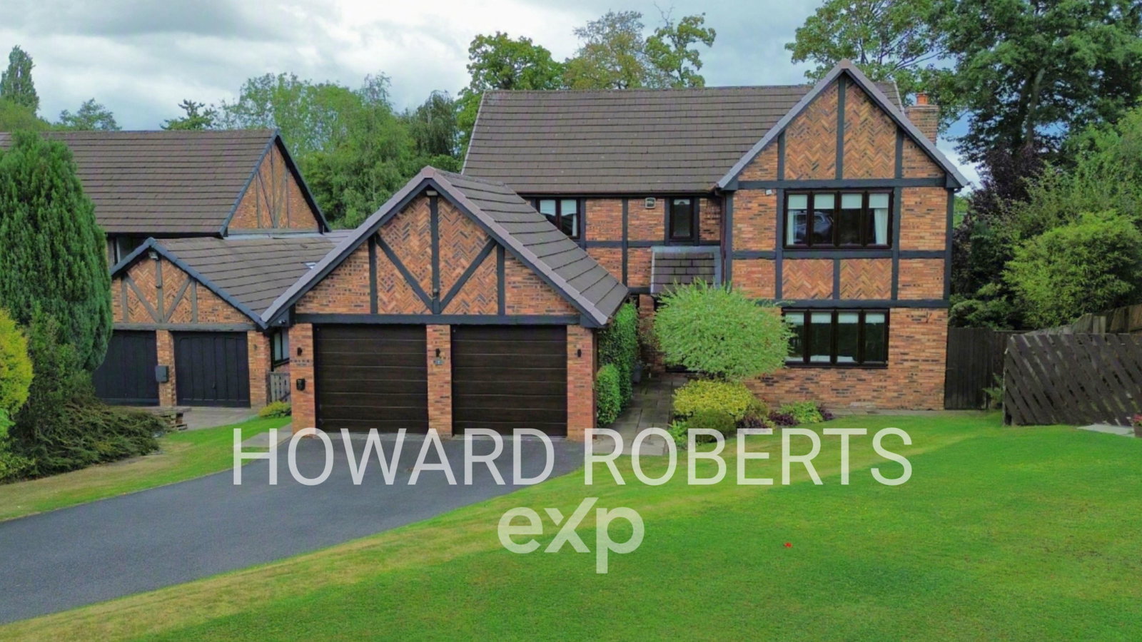 Detached House in Preston 4