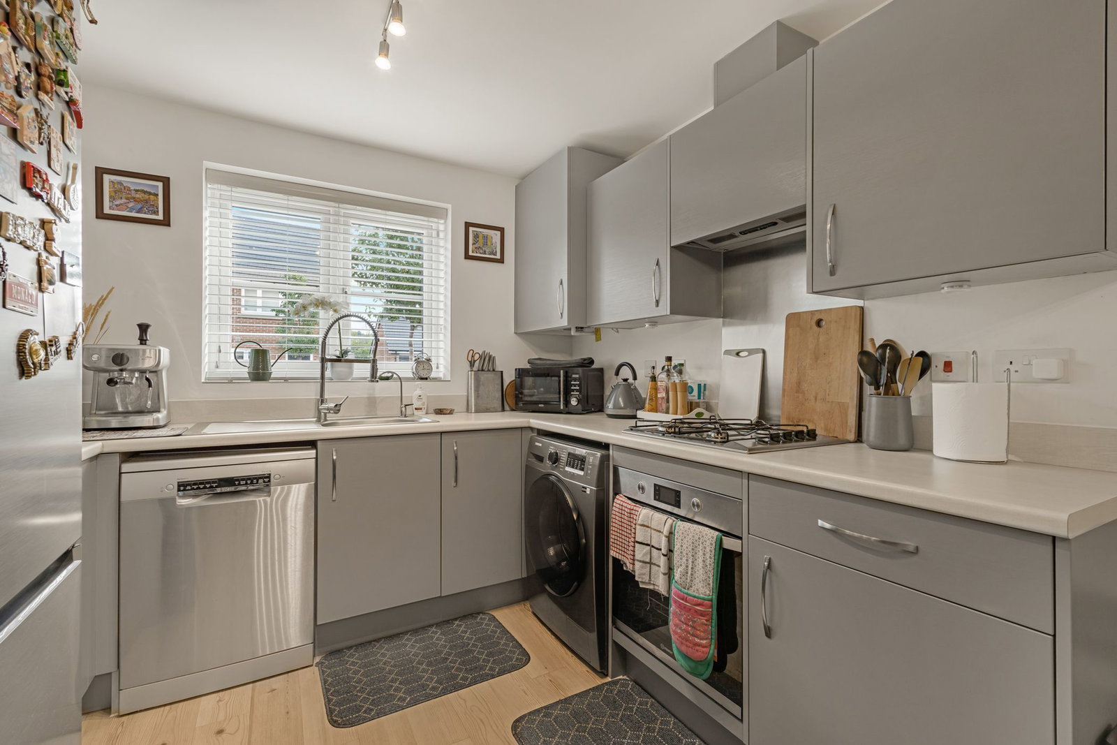 Semi Detached House for sale in Cheltenham,, Poppy Drive, Bishops Cleeve, Cheltenham, GL52