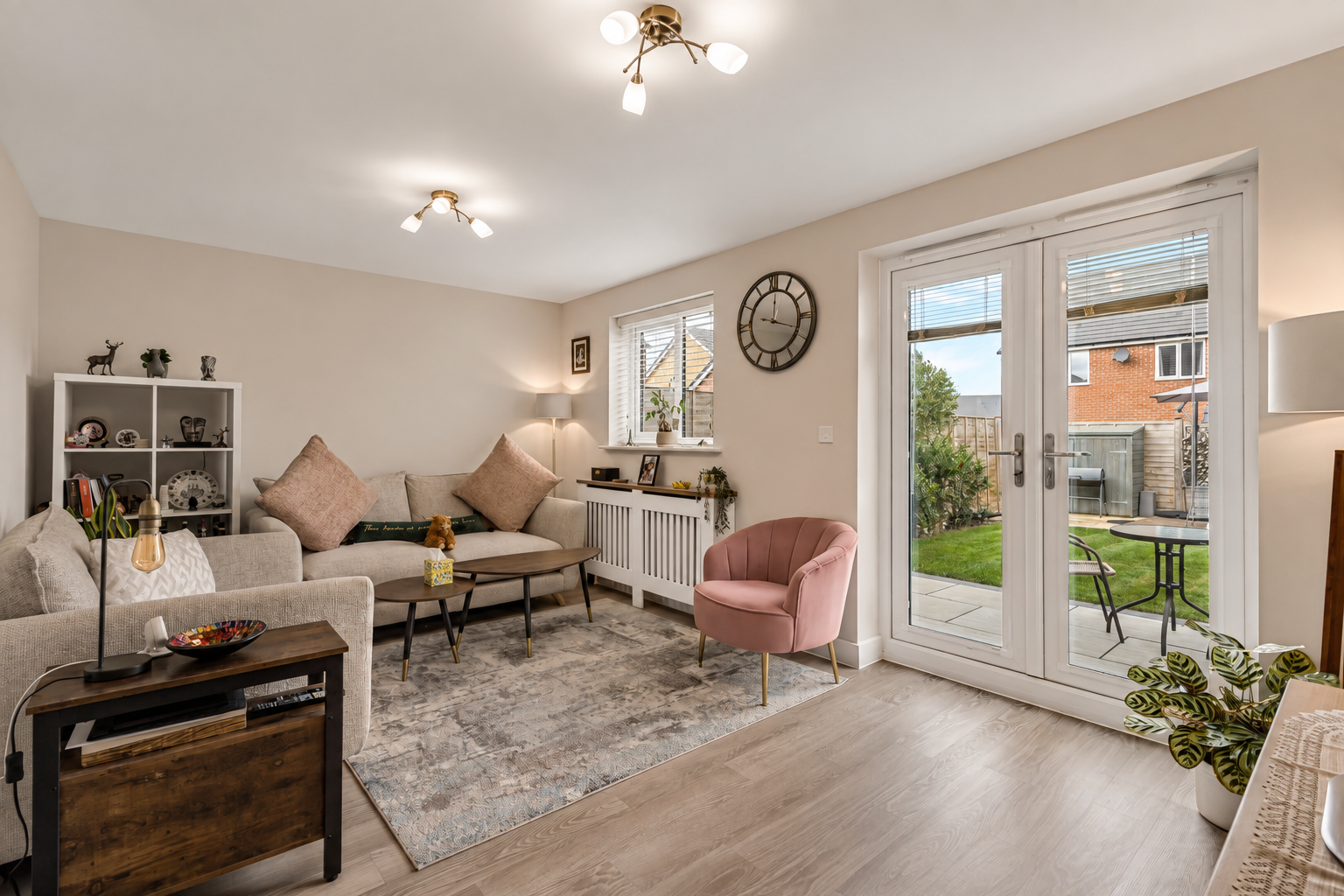 Semi Detached House for sale in Cheltenham,, Poppy Drive, Bishops Cleeve, Cheltenham, GL52