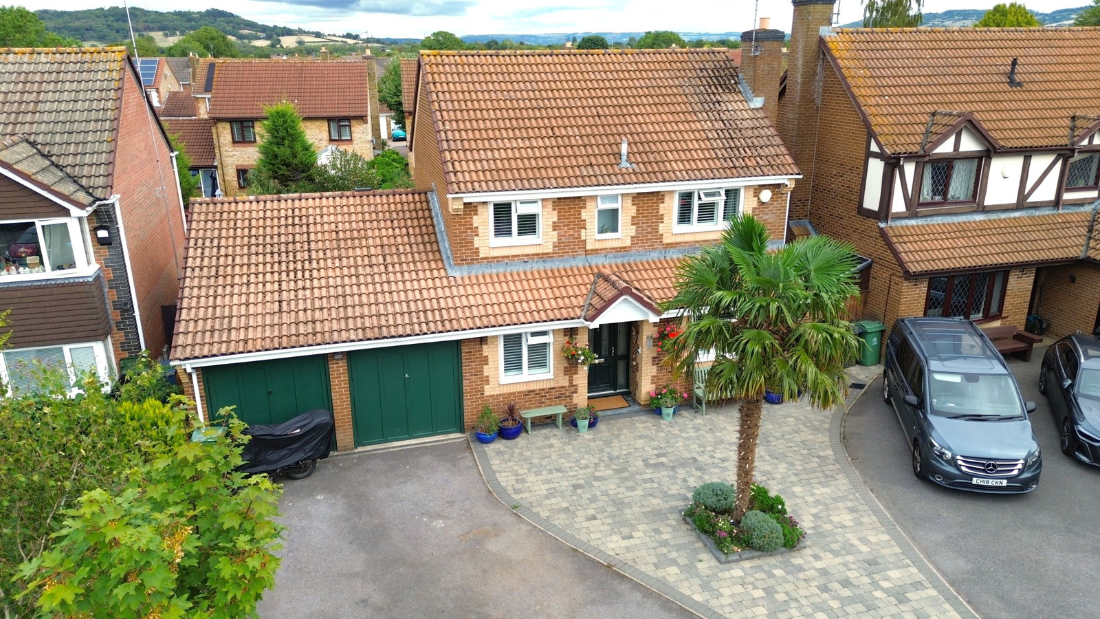 Detached House for sale in Gloucester, Vernal Close, Abbeymead, GL4