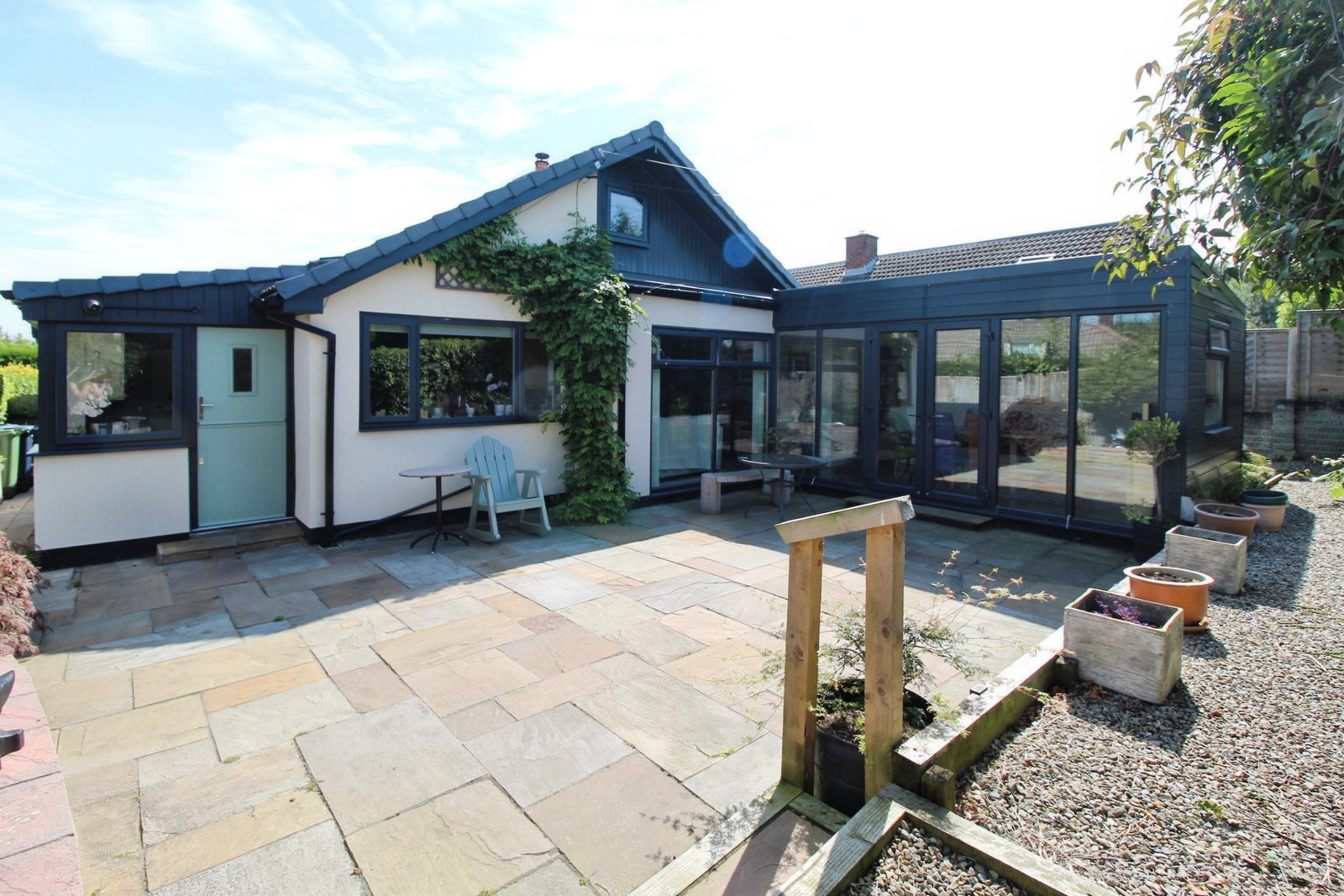 Bungalow in Ryton 2