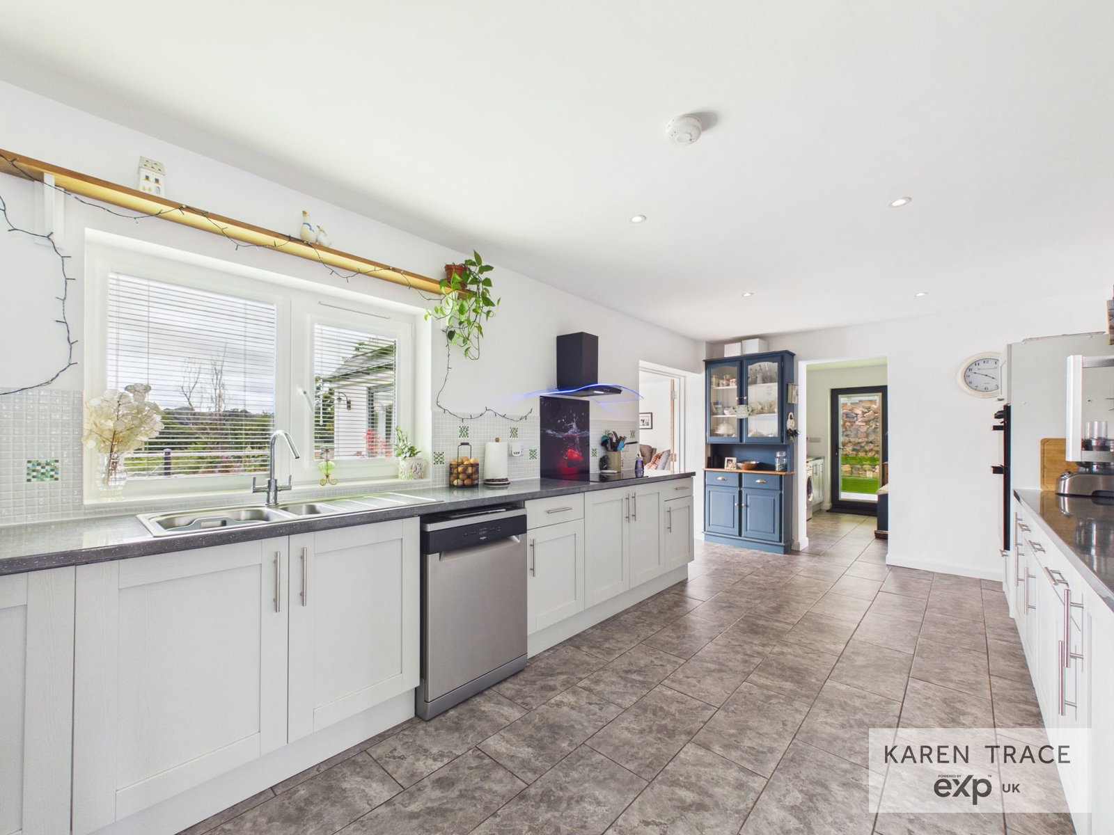 Bungalow for sale in St. Austell, Sawles Road, St Austell, PL25, 2071 m²