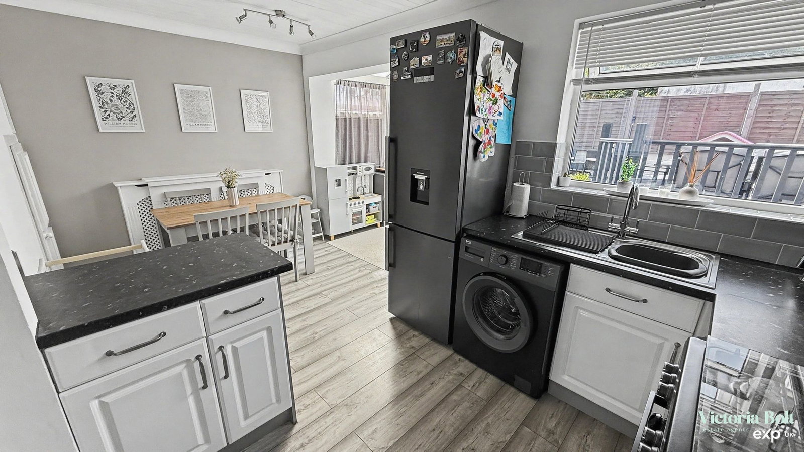 Semi Detached House for sale in Plymouth, Woodland Drive, Plympton, 990 m²