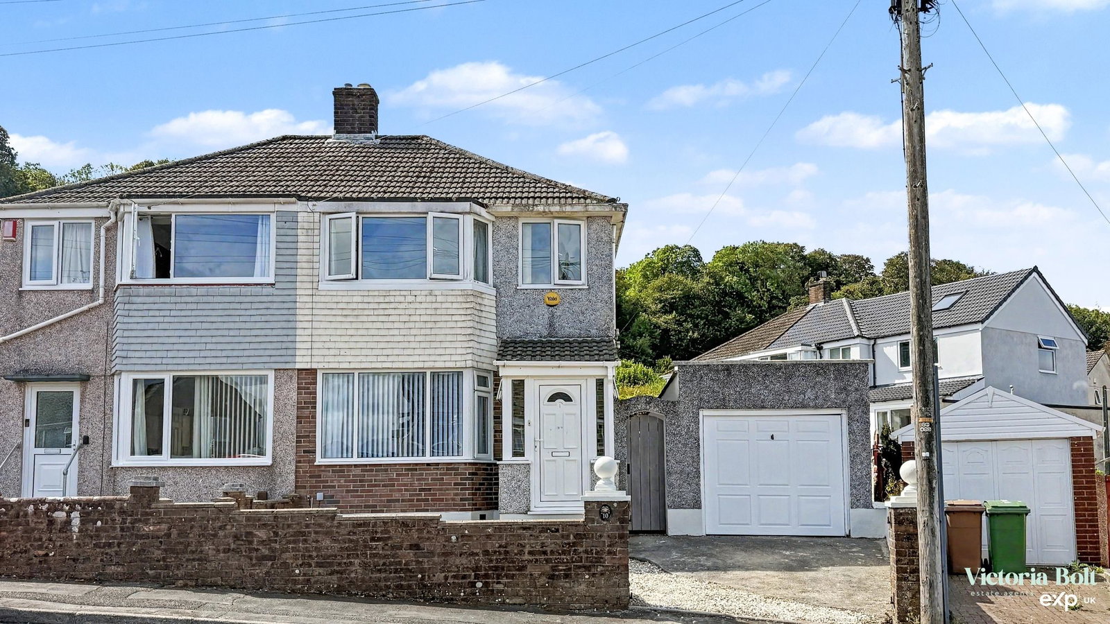 Semi Detached House for sale in Plymouth, Woodland Drive, Plympton, 990 m²