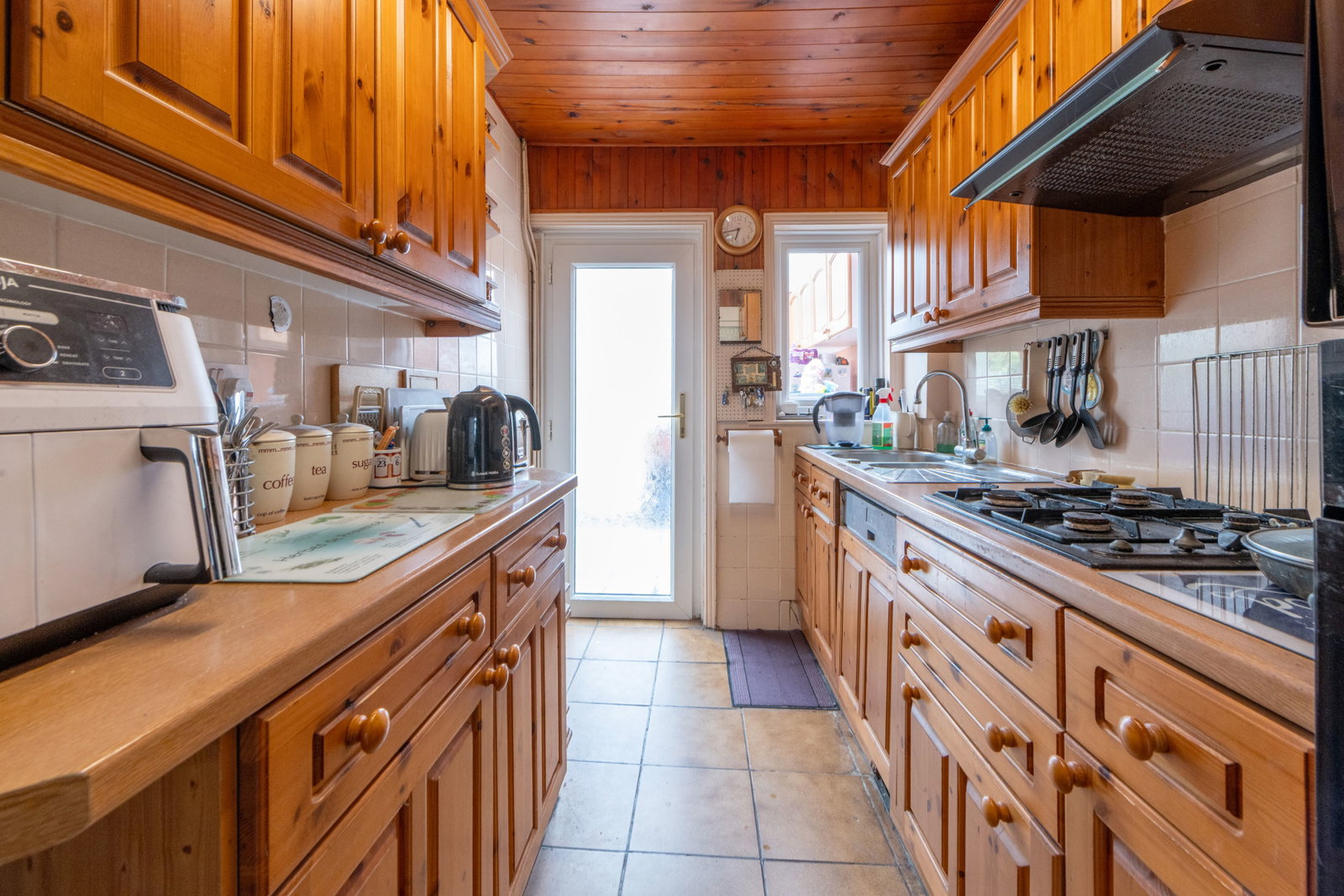 Semi Detached House for sale in Yeovil, Rosebery Avenue, Yeovil, BA21 5LW