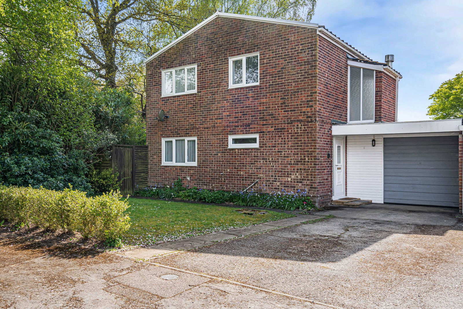Link Detached House in Bordon