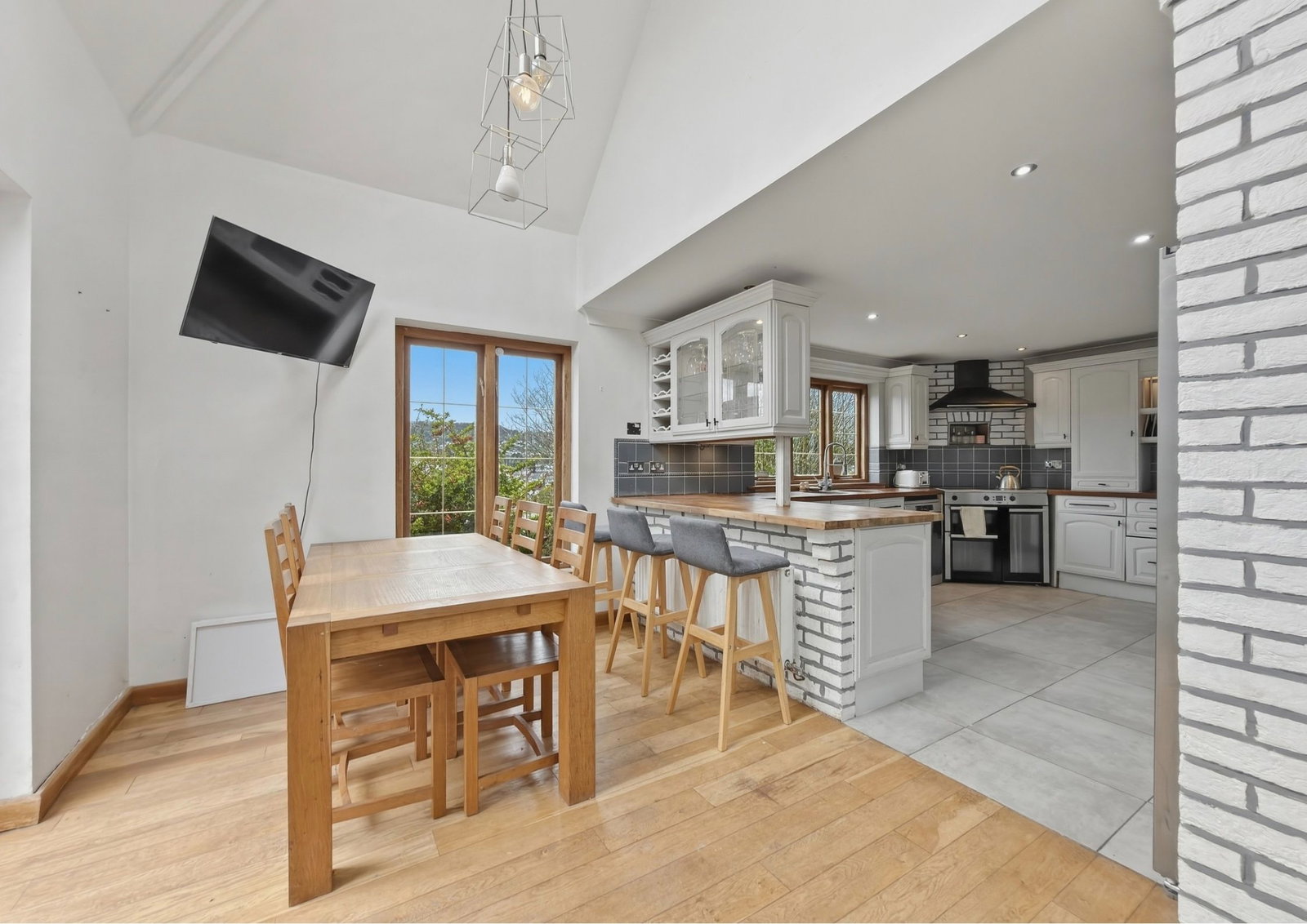 Detached House in Pontypool