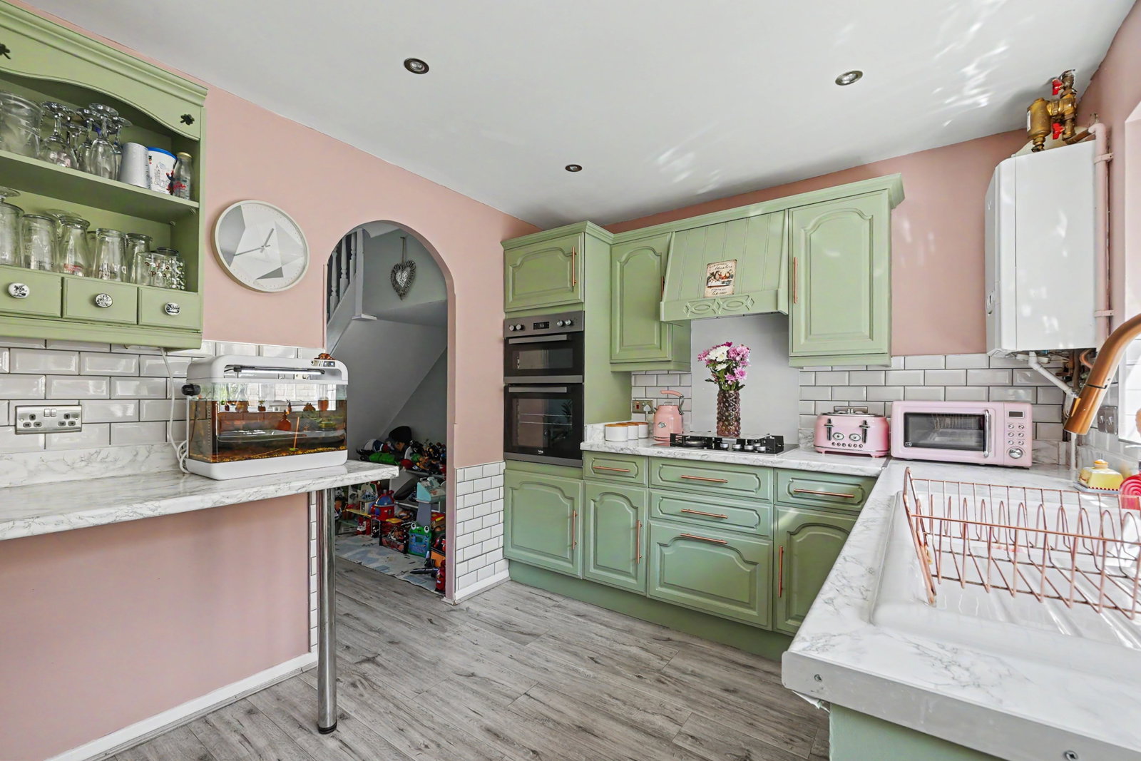 Terraced House for sale in Chatham, Christie Close, Walderslade, Chatham, ME5 7NG, 605 m²