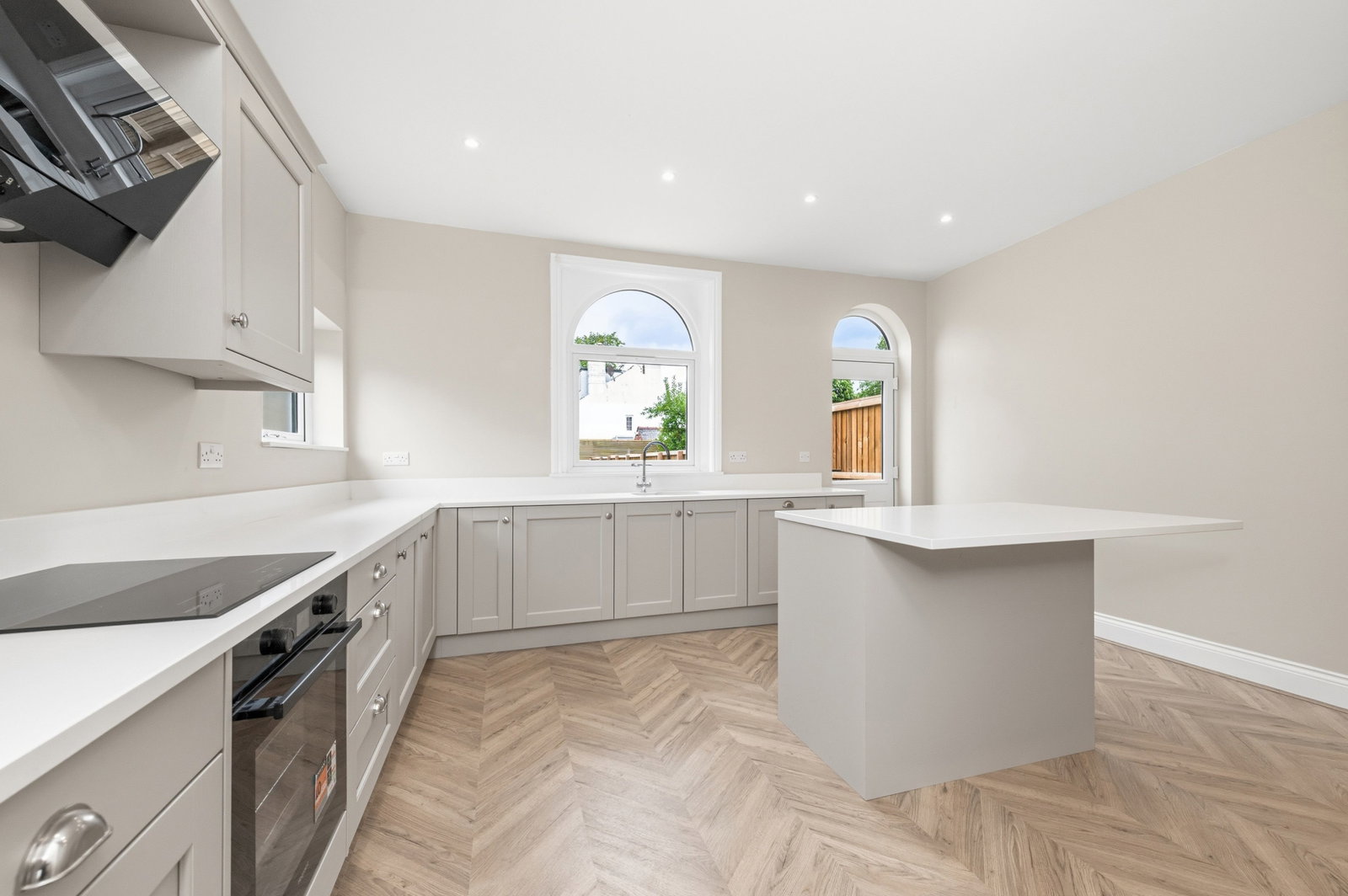 Semi Detached House in Leeds 3