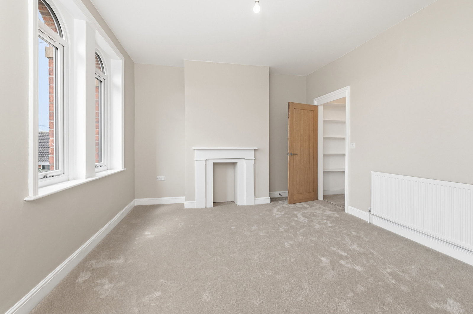 Semi Detached House in Leeds 5
