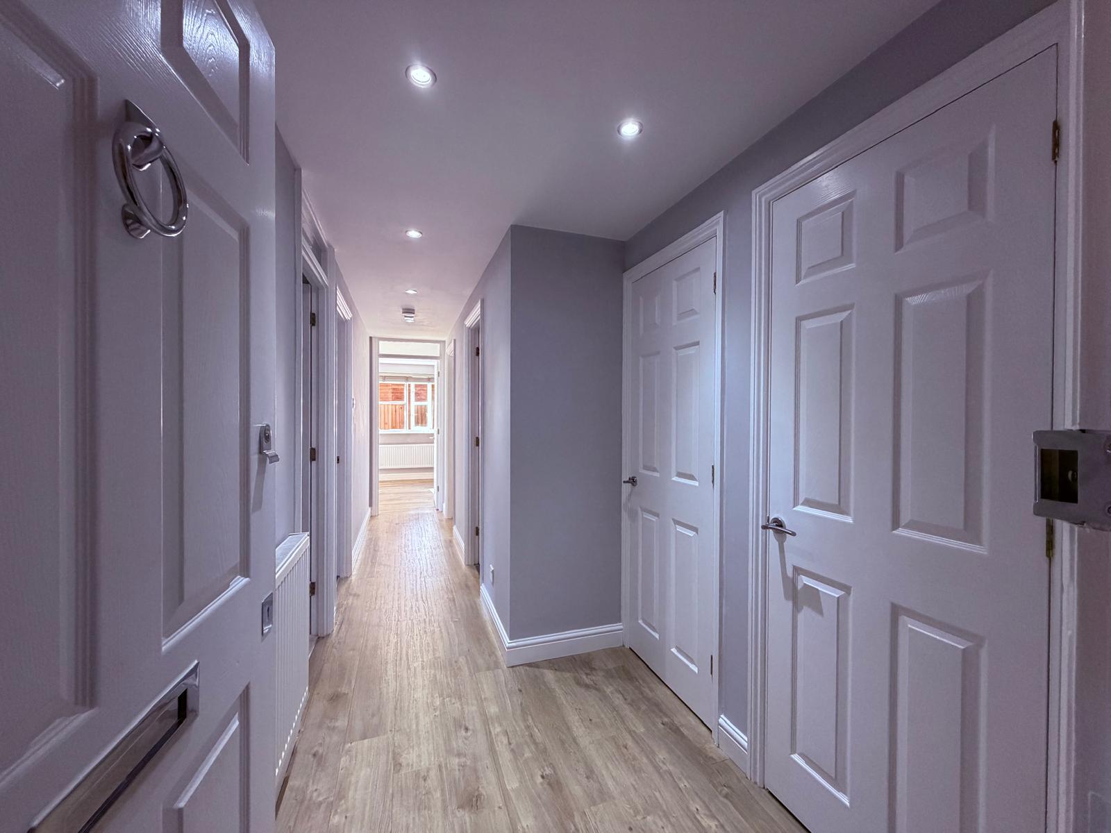 Ground Floor Flat for sale in West Malling, Sturmer Court, Kings Hill, 587 m²