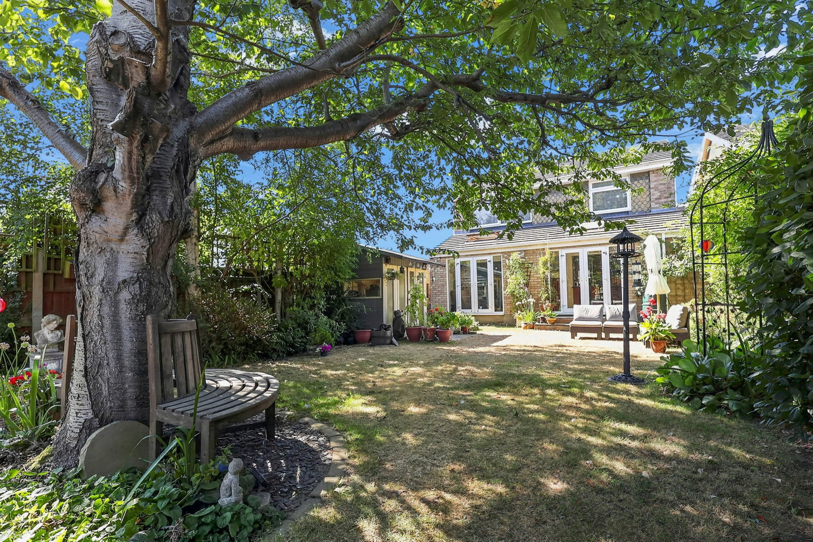 Detached House in Thorpe Bay 4