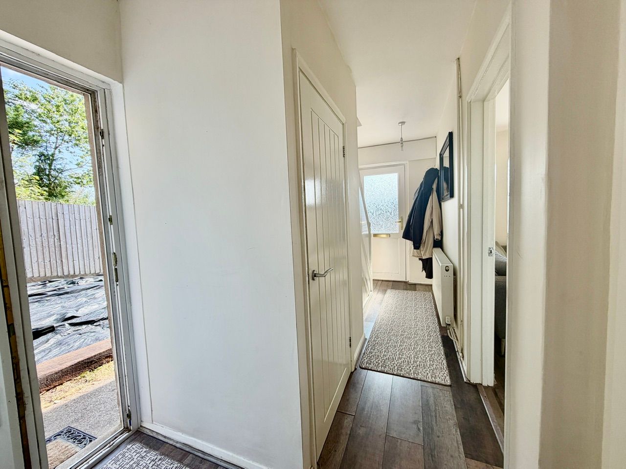 Semi Detached House for sale in Blackwood, Bryngolau Terrace, Pontllanfraith, Blackwood, NP12 2DE, 818 m²
