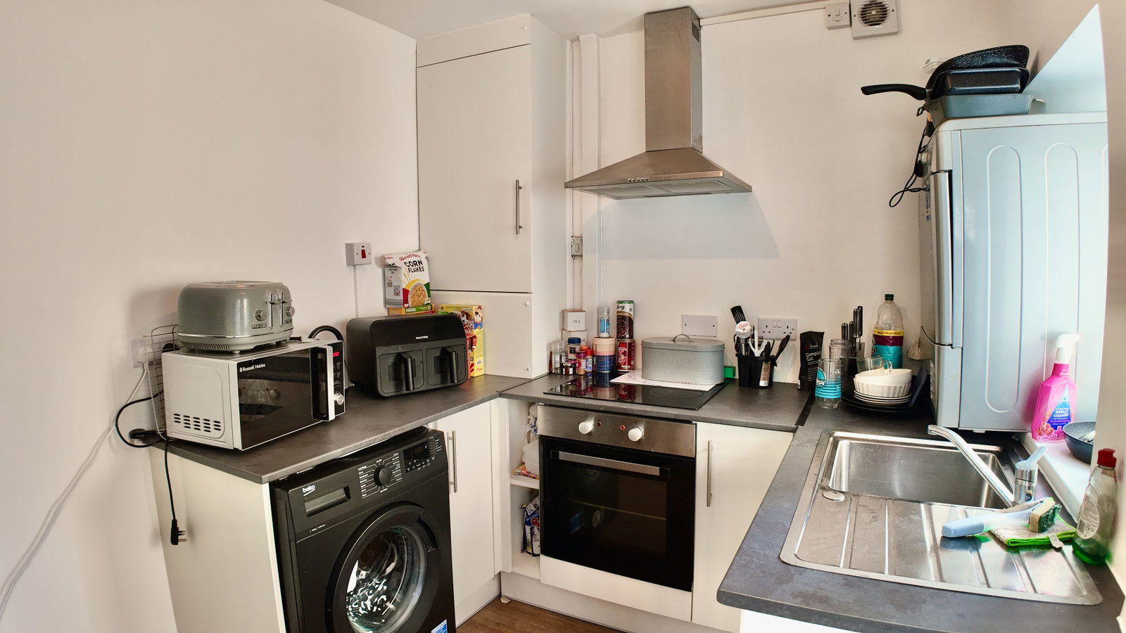Terraced House in Bargoed 3