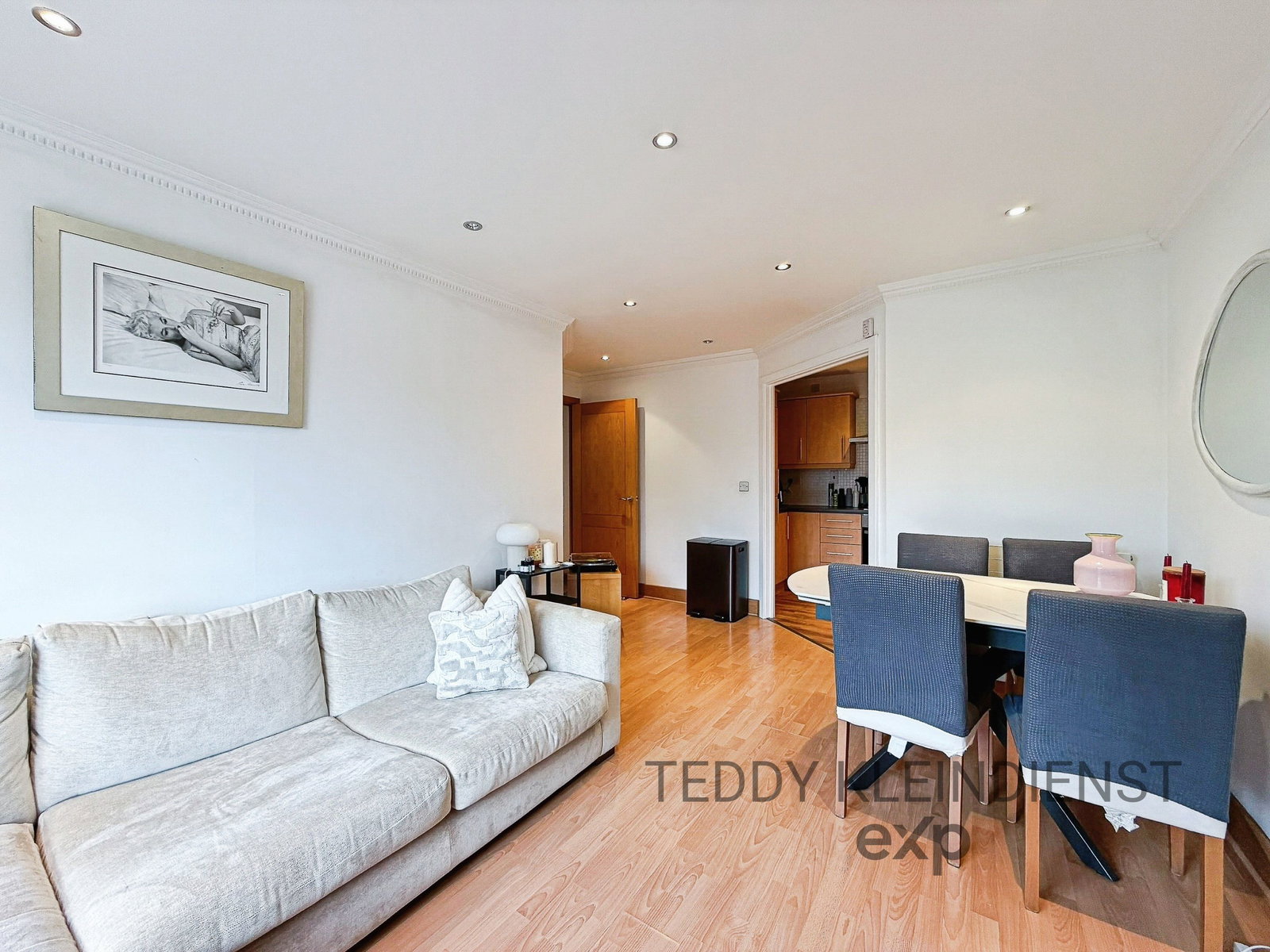 Apartment for sale in Kingston Upon Thames, Skerne Walk, Kingston Upon Thames, KT2 5LQ