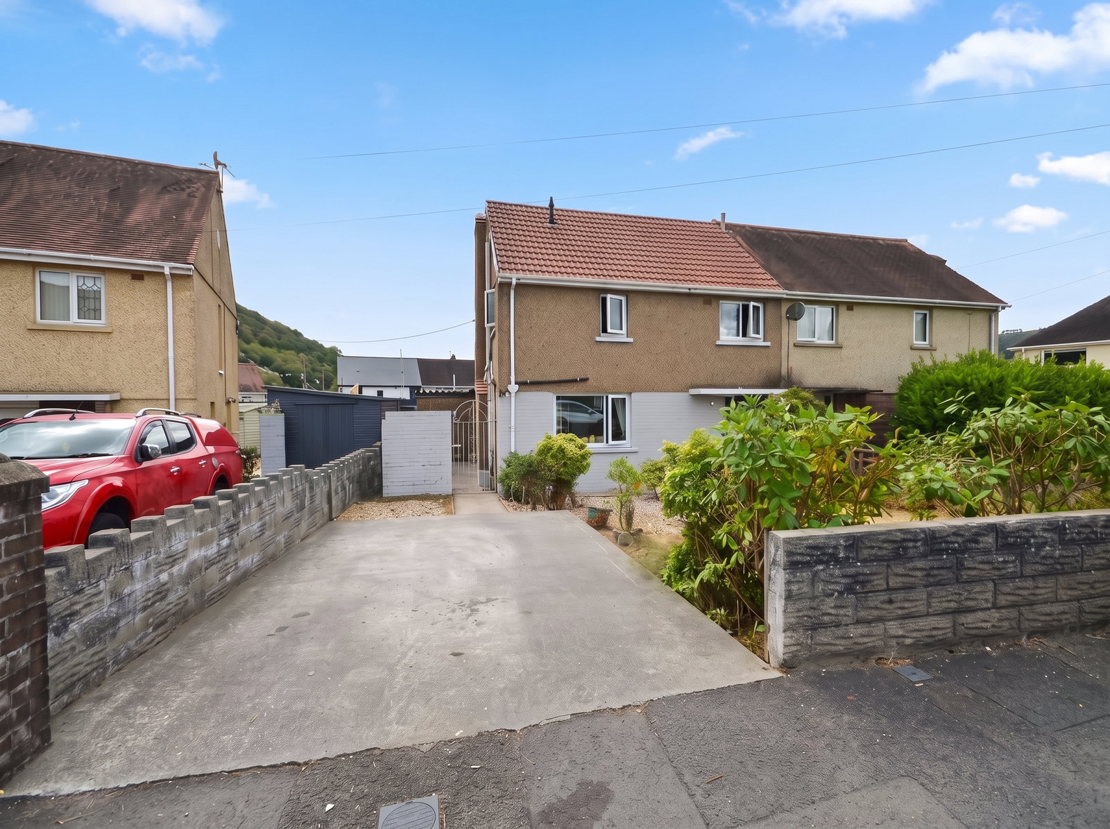 Semi Detached House in Neath