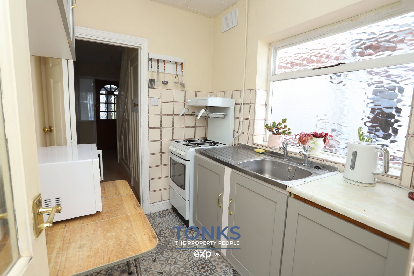 Semi Detached House for sale in Rowley Regis, Highbury Avenue, Rowley Regis, B65 9PN