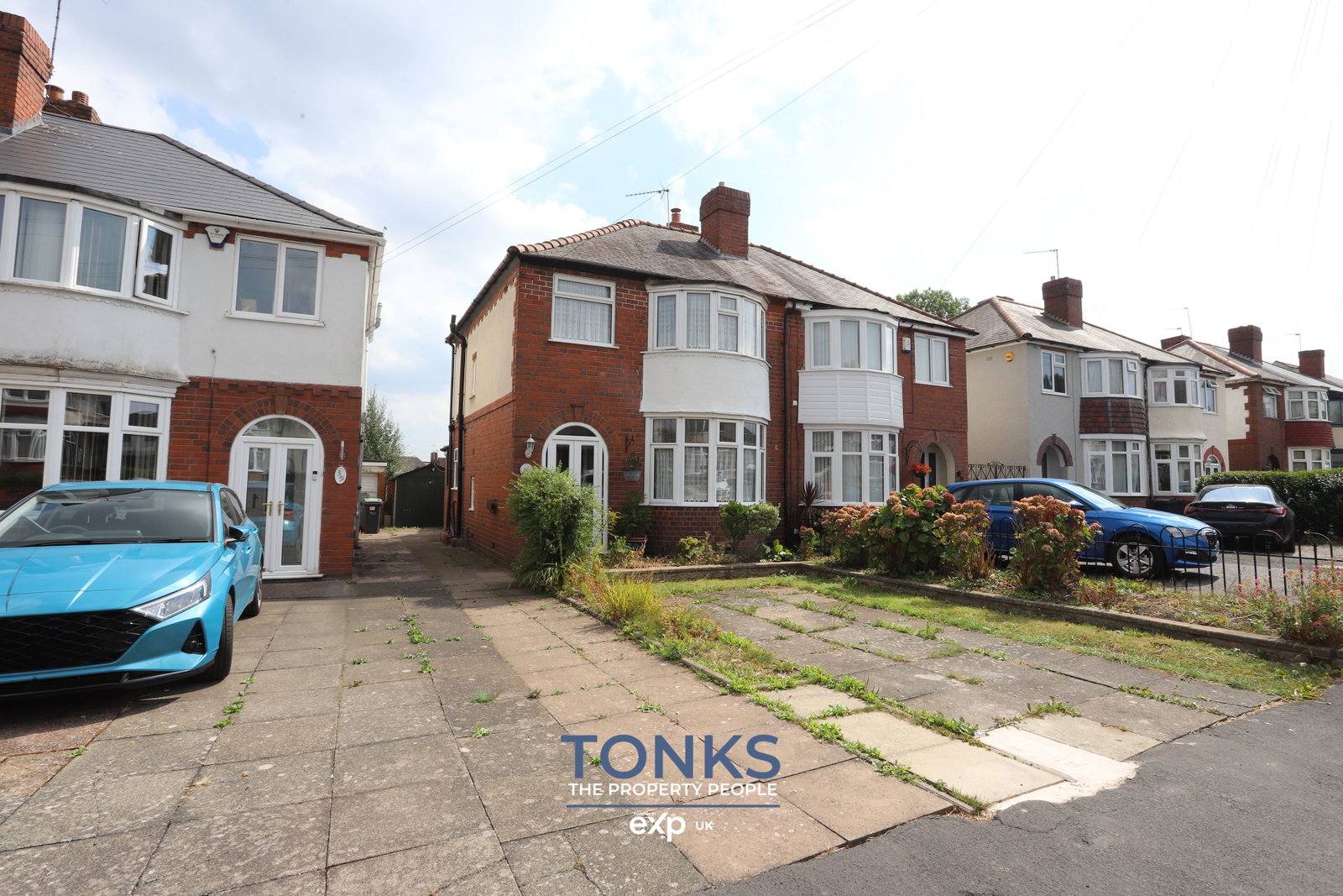 Semi Detached House for sale in Rowley Regis, Highbury Avenue, Rowley Regis, B65 9PN