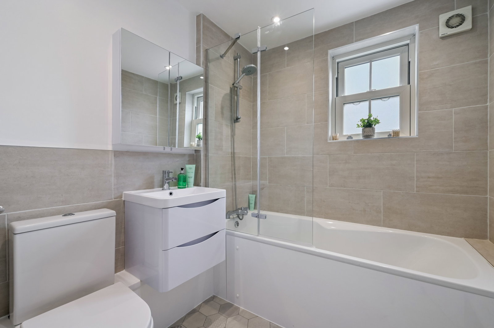 Flat in London 4