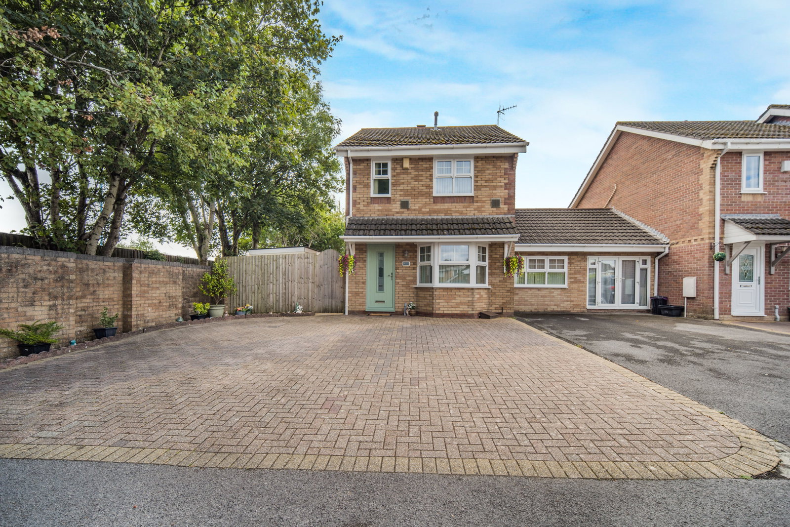 Link Detached House in Port Talbot