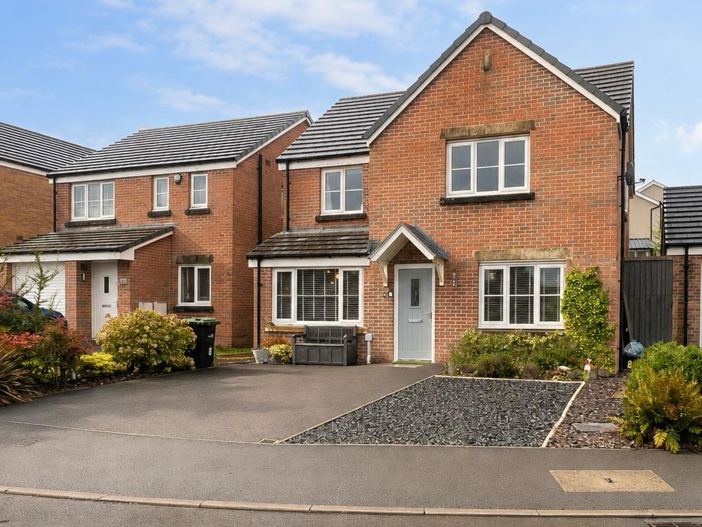 Detached House for sale in Carmarthen, Maes Pedr, Carmarthen, SA31 3BR