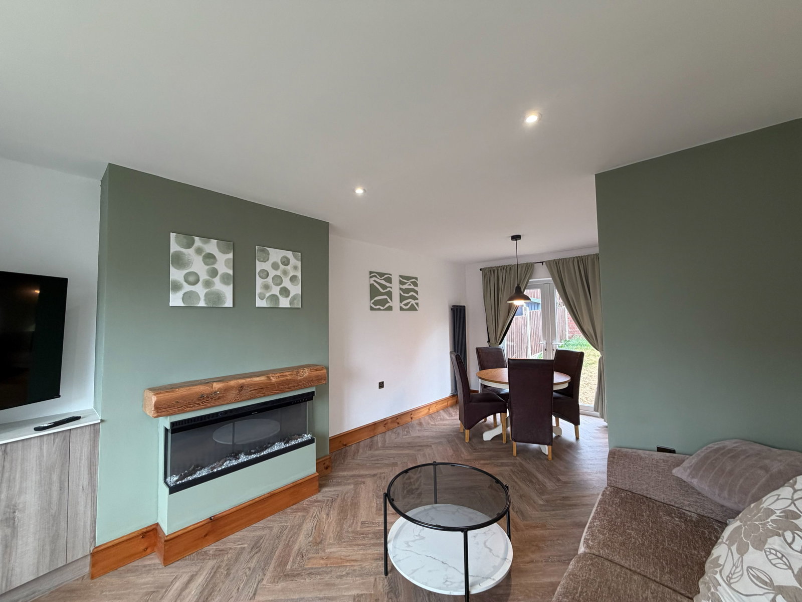 Semi Detached House in Barnsley 2