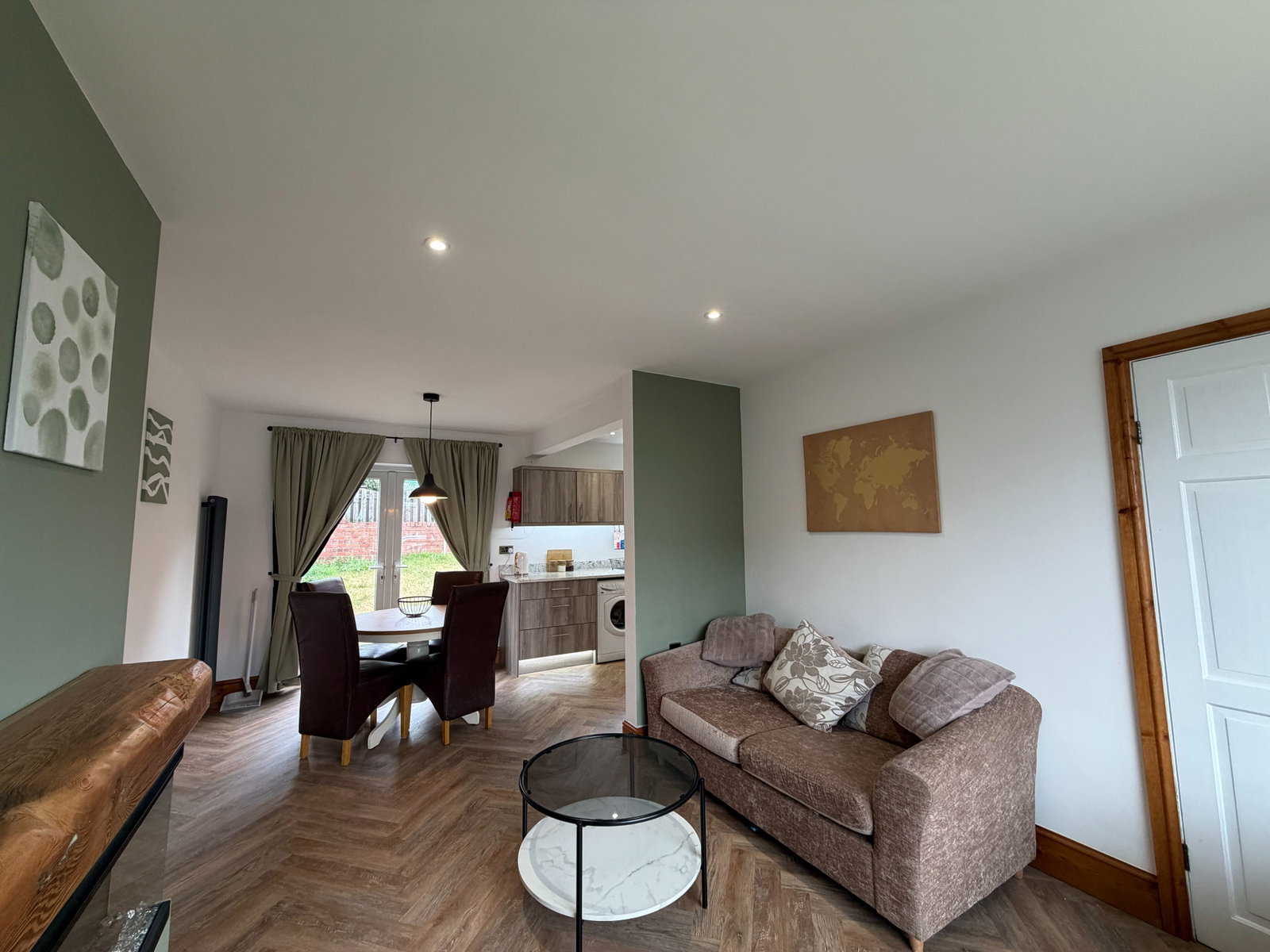 Semi Detached House in Barnsley 3