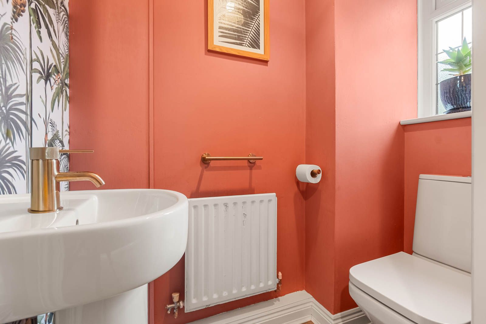 Detached House for sale in Bradford, Cheriton Drive, Queensbury