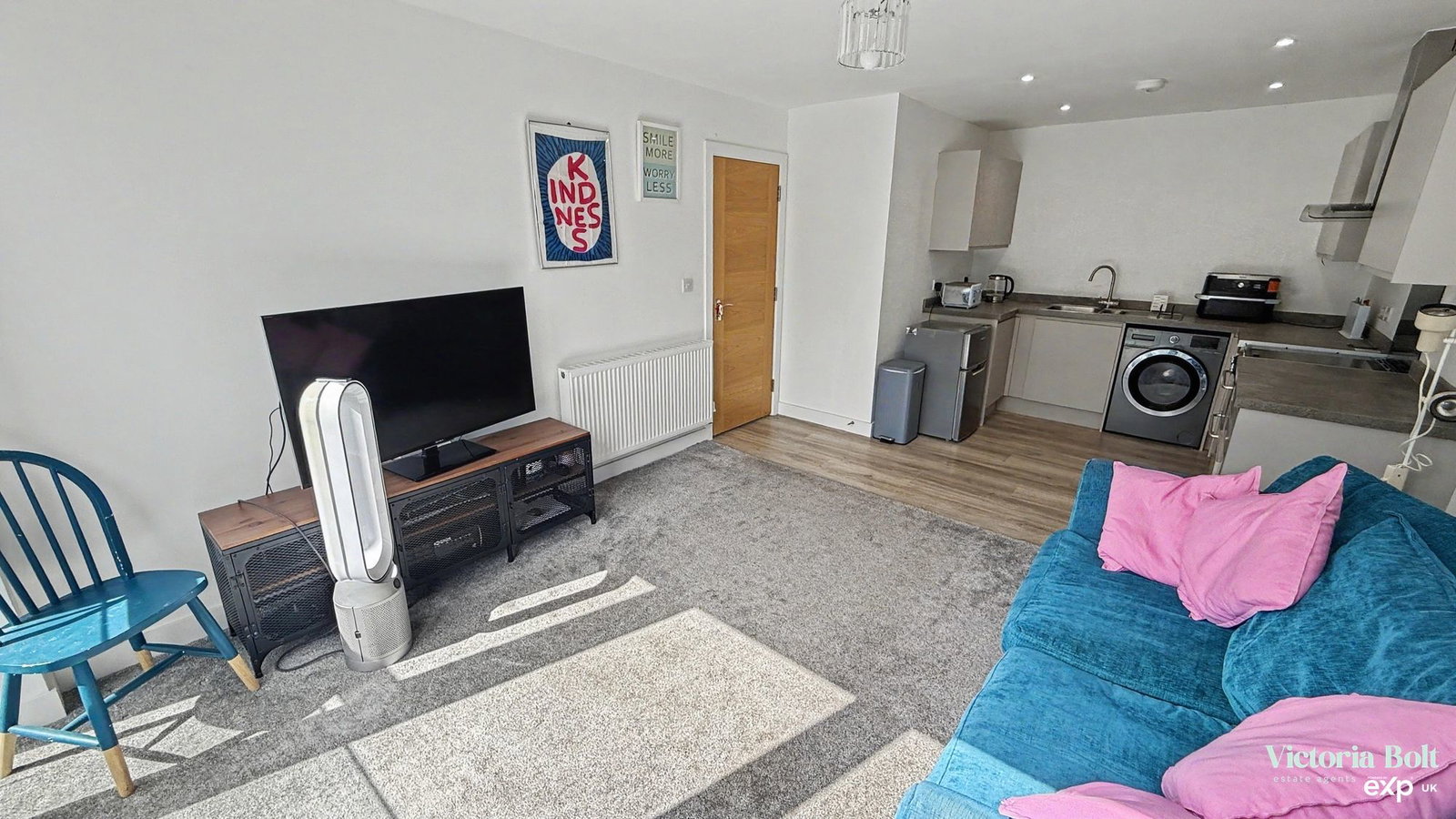 Apartment for sale in Plymouth, Sir Leonard Rogers Close, Plymouth, 430 m²