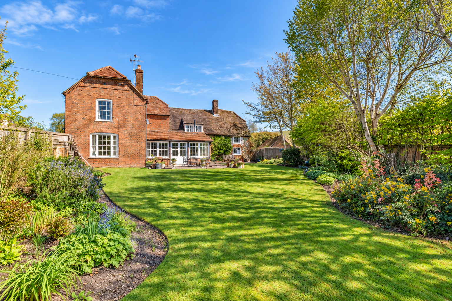 Detached House for sale in Hungerford, North Farm, Sheepdrove Hill, Lambourn, Hungerford, RG17, 3229 m²