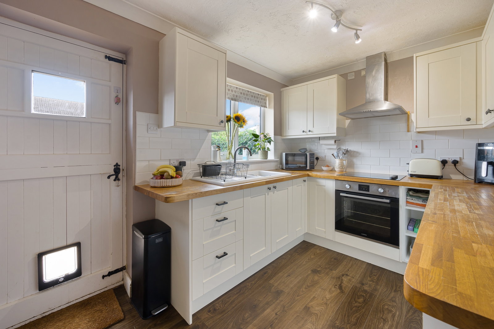 Terraced House for sale in Grantham, Sunningdale in Grantham - No Chain, 852 m²
