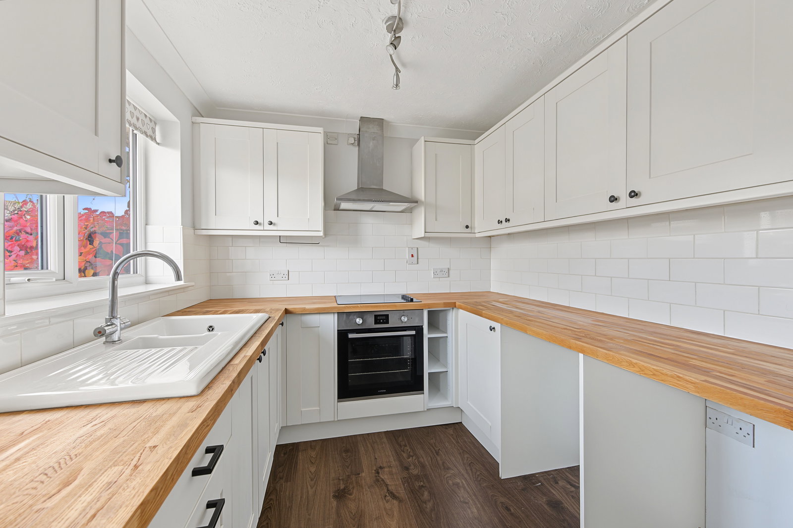 Terraced House for sale in Grantham, Sunningdale in Grantham - No Chain, 852 m²