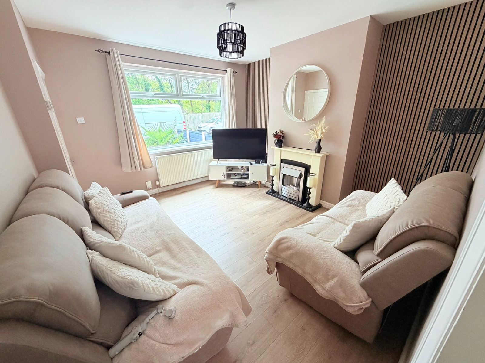 Semi Detached House for sale in Manchester, Lake Road, Denton, Manchester, M34 3HD