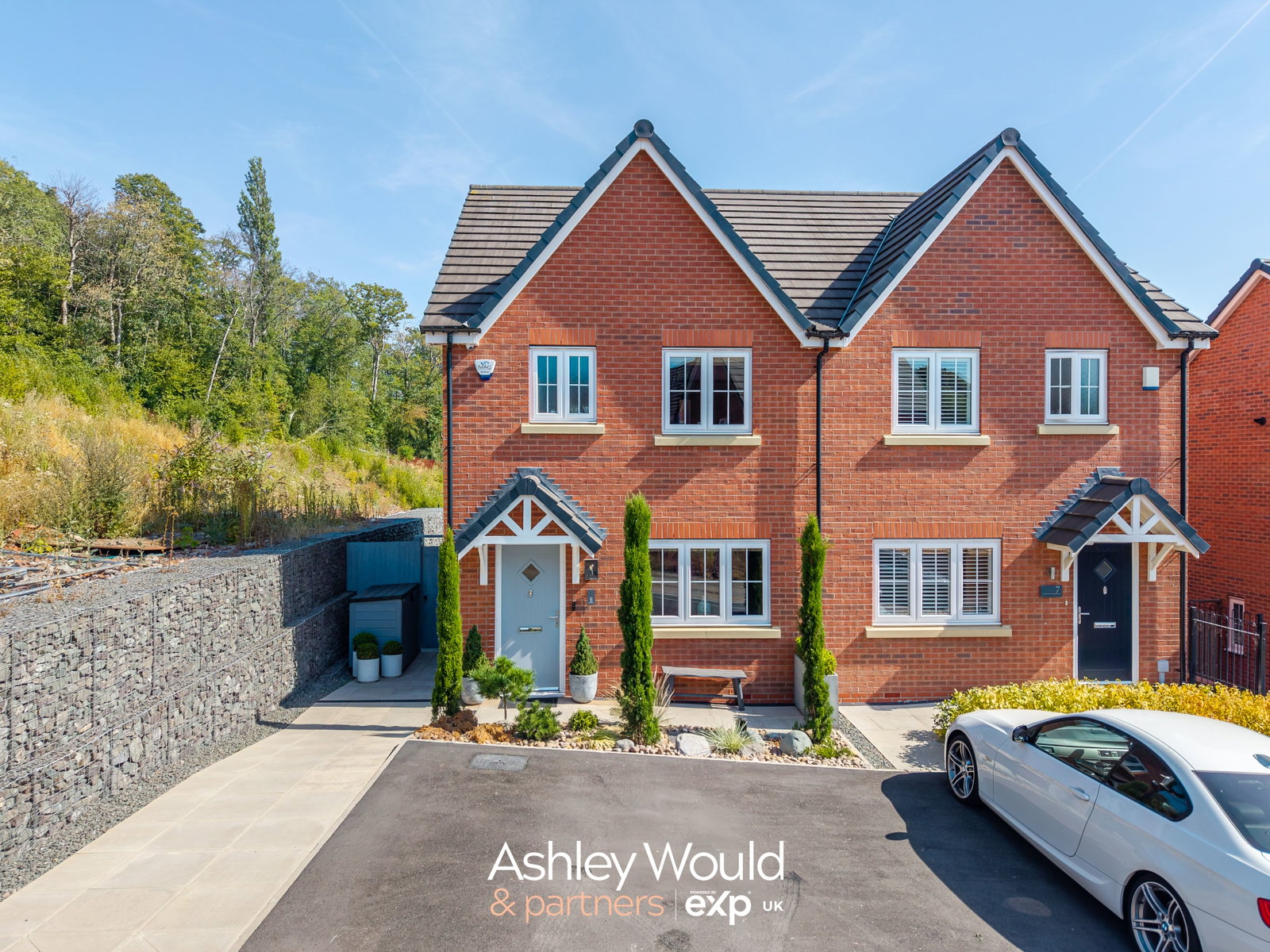 Semi Detached House in Old Hill