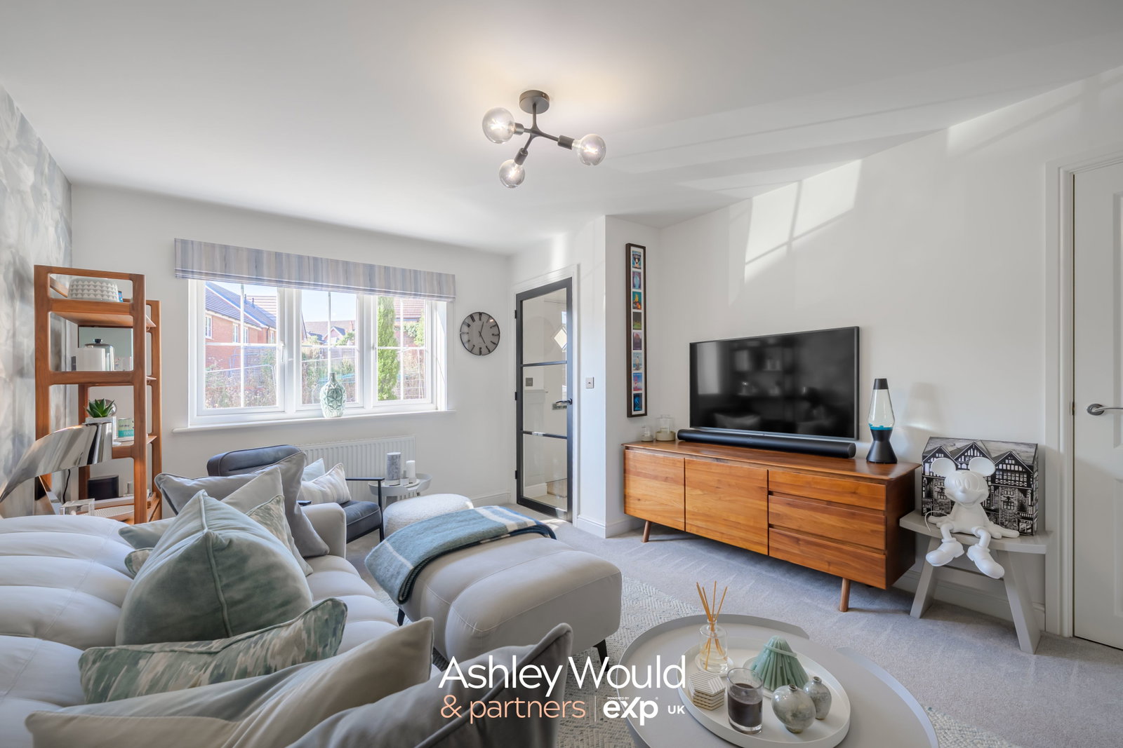 Semi Detached House in Old Hill 2