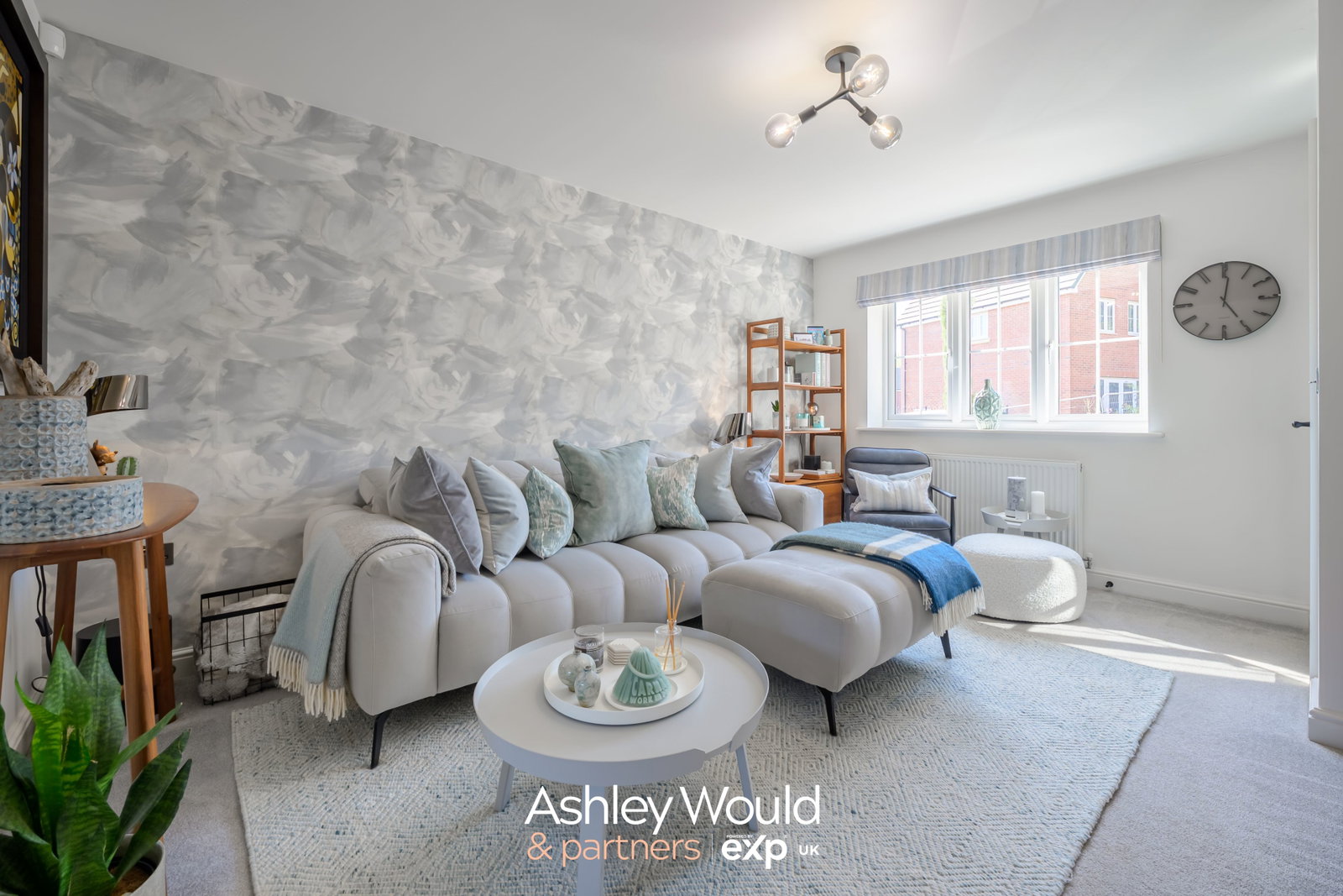 Semi Detached House in Old Hill 3