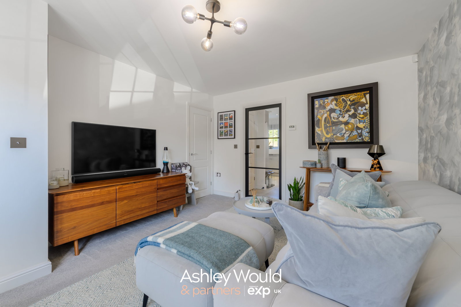 Semi Detached House in Old Hill 5