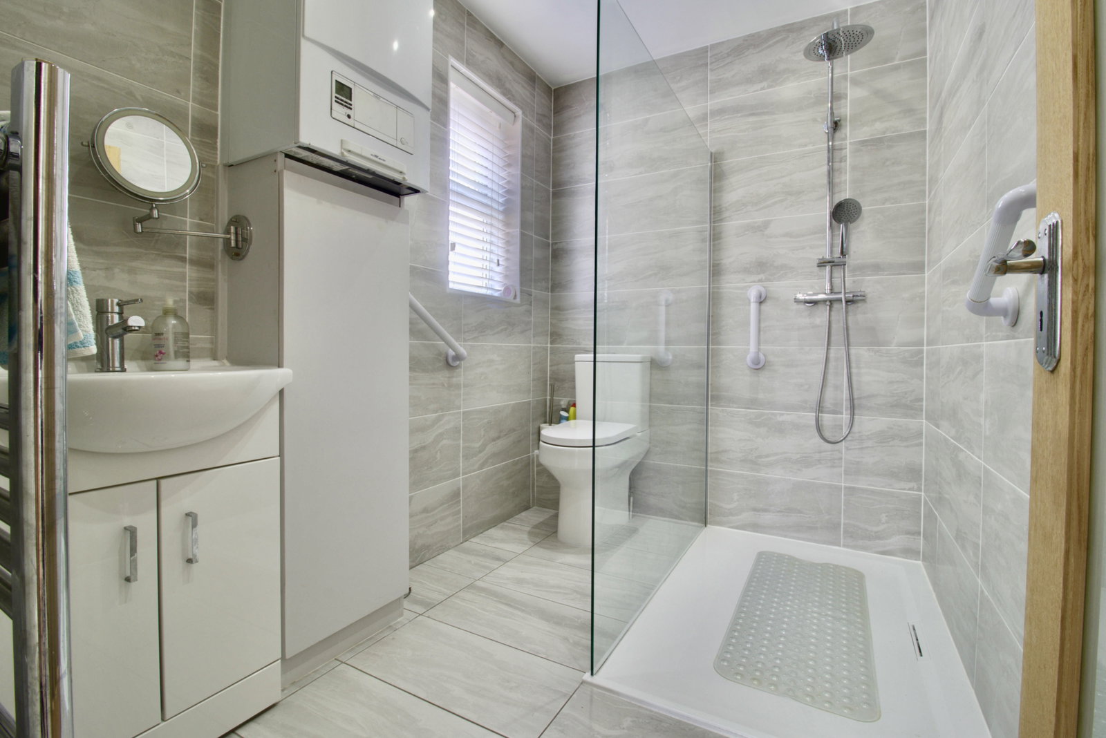 Terraced House in Hornchurch