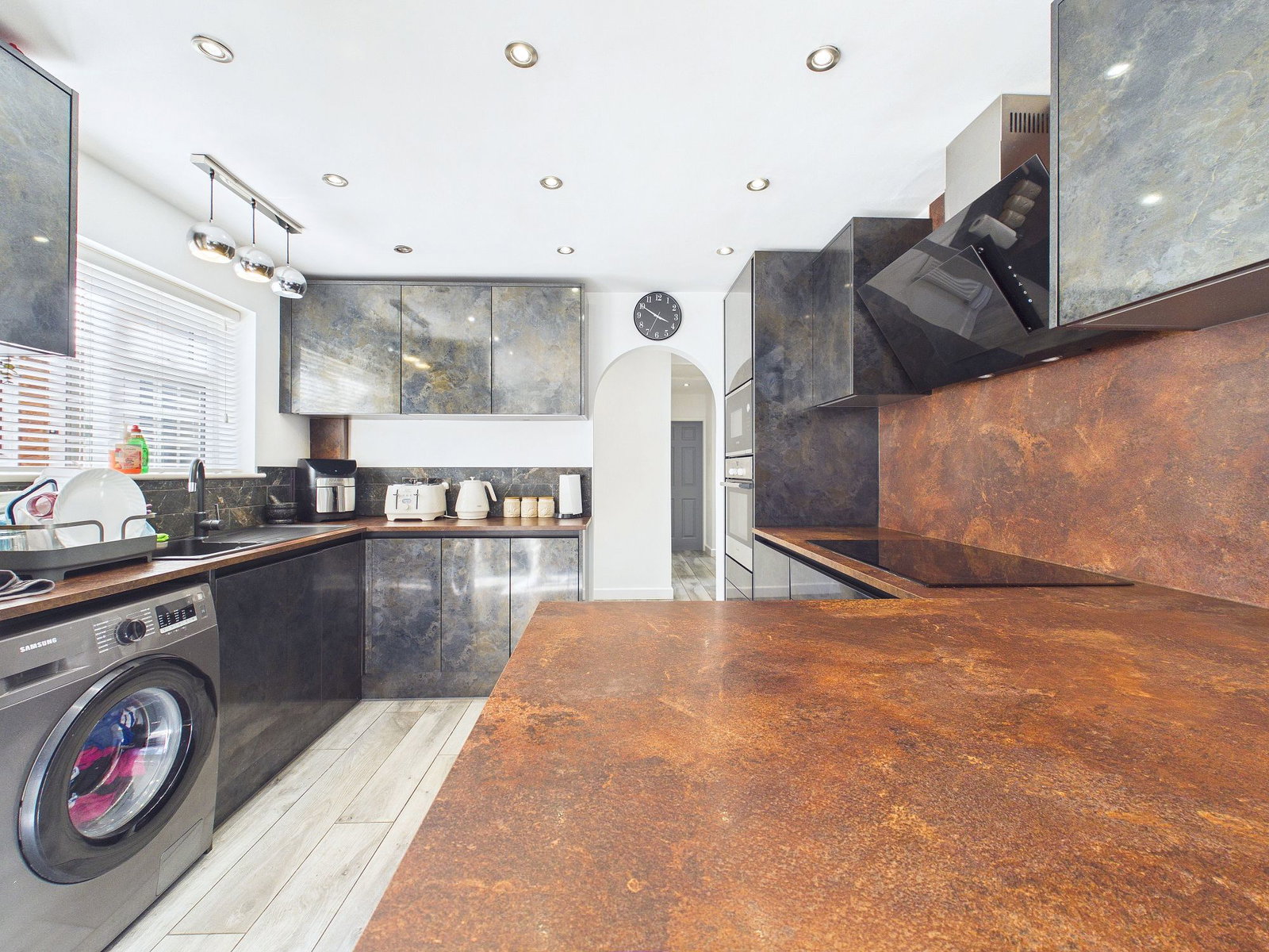 Bungalow for sale in Leicester, Uppingham Road, Leicester, 1811 m²