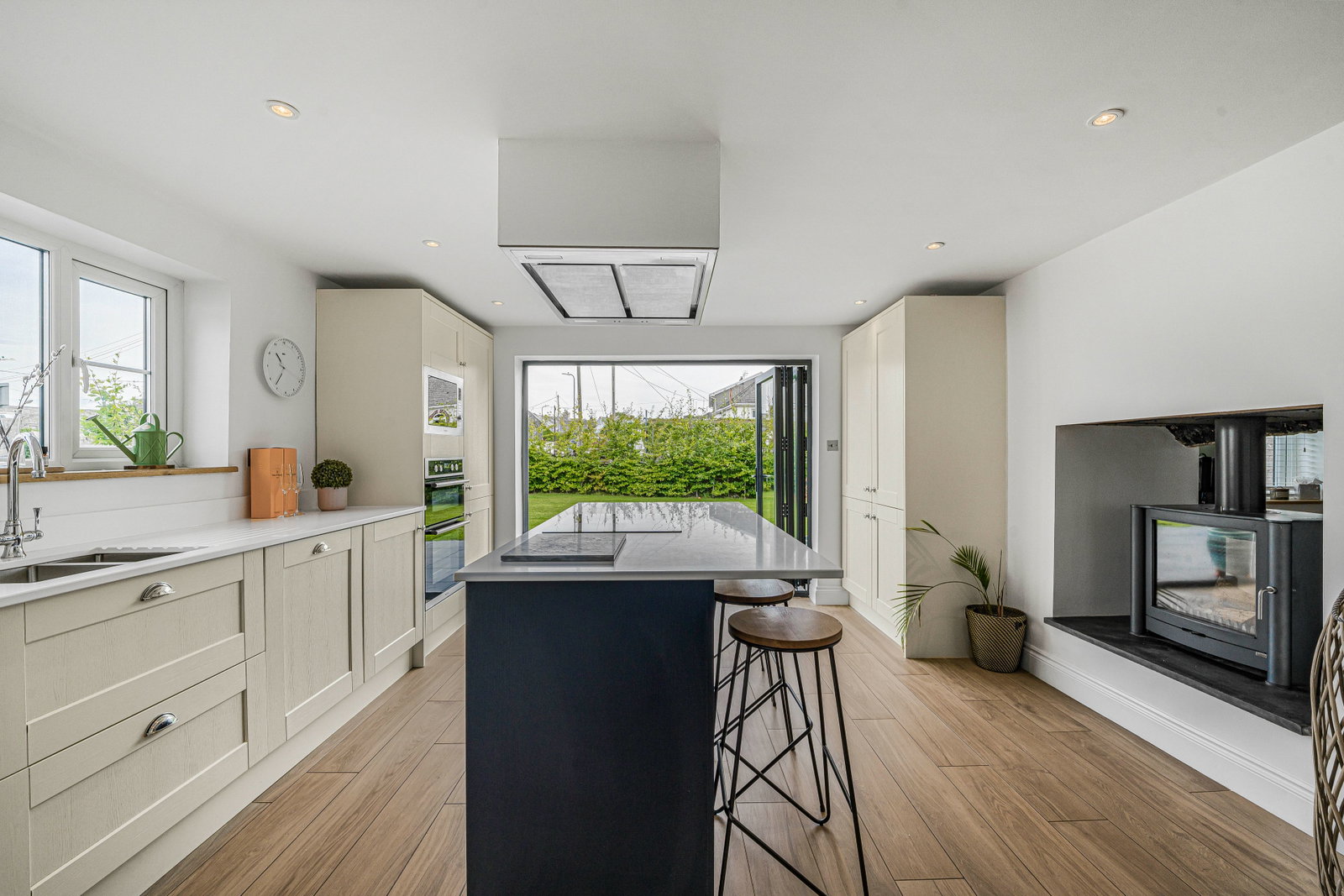Semi Detached House in Bridgend 2