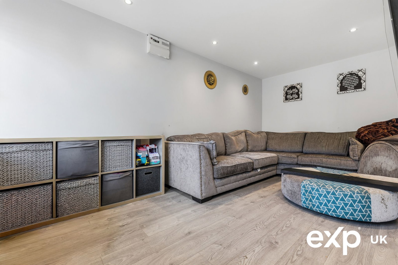 Detached House for sale in Nottingham, Regina Drive , Nottingham, NG8 3NP, 1110 m²