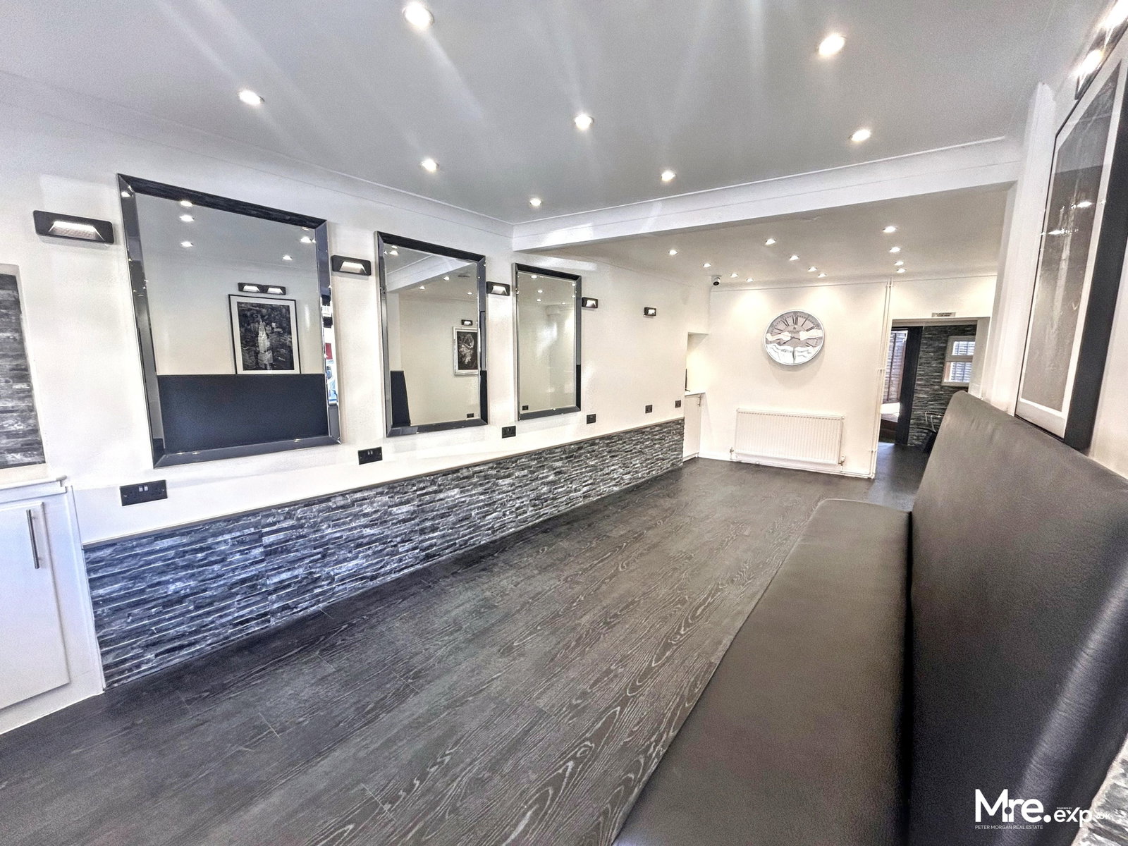 Shop in Neath 3