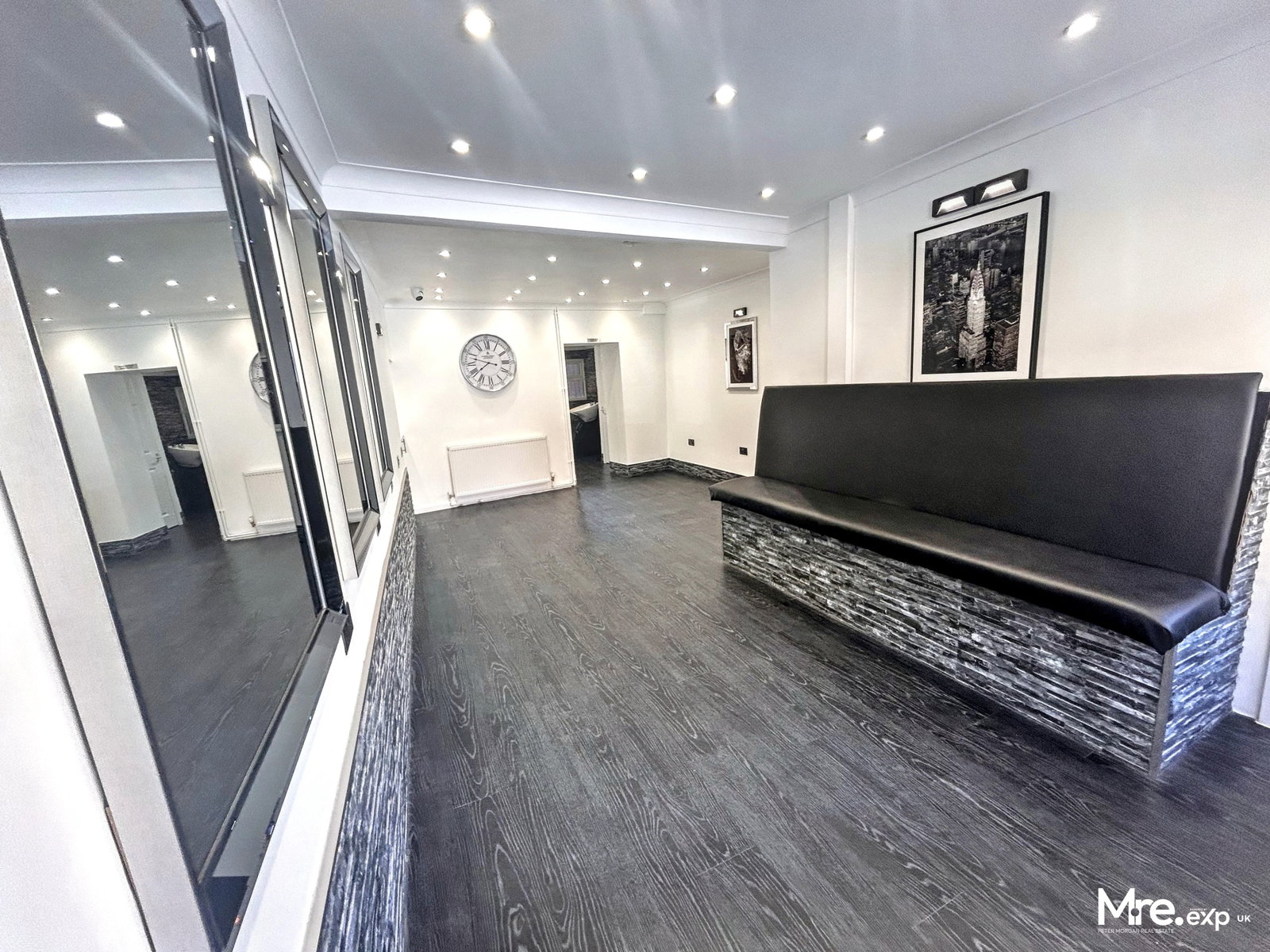 Shop in Neath 4