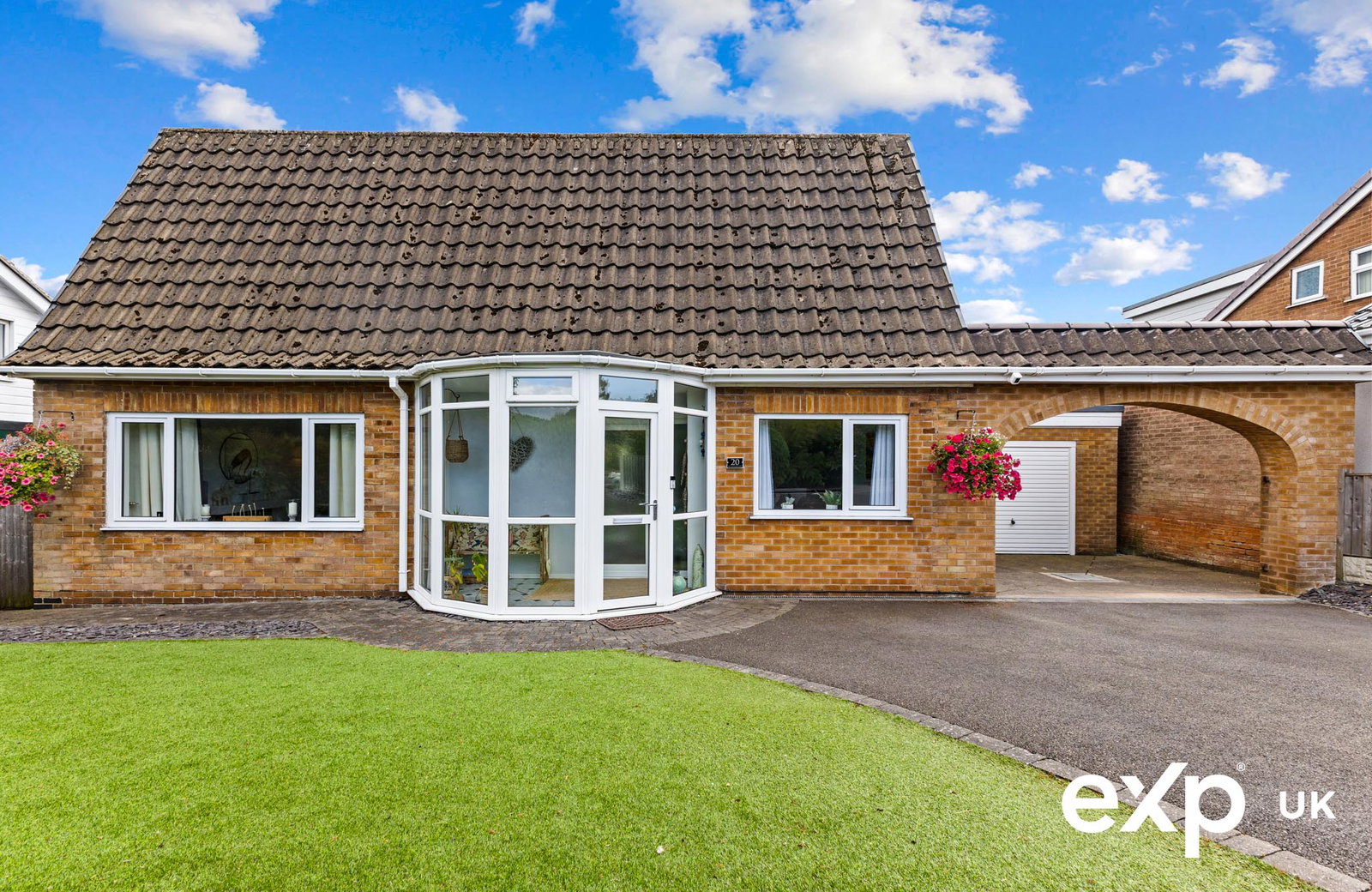 Detached House for sale in Nottingham, Milton Crescent, Ravenshead