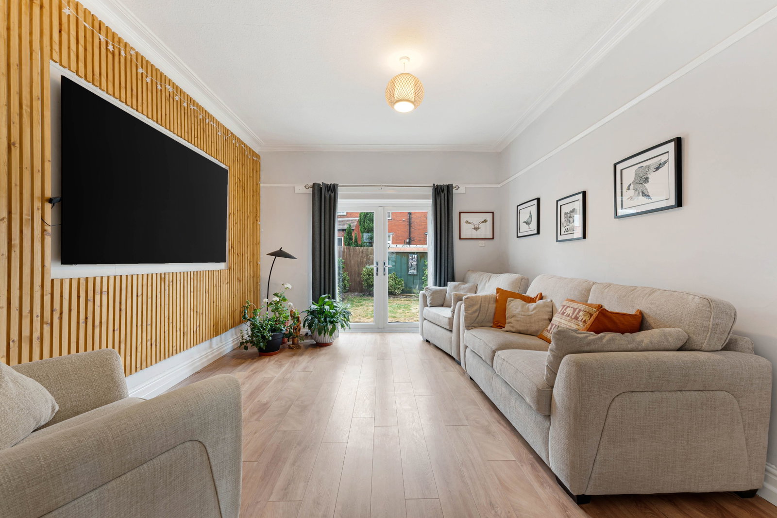 Semi Detached House for sale in Stockport, Hassop Road, Reddish